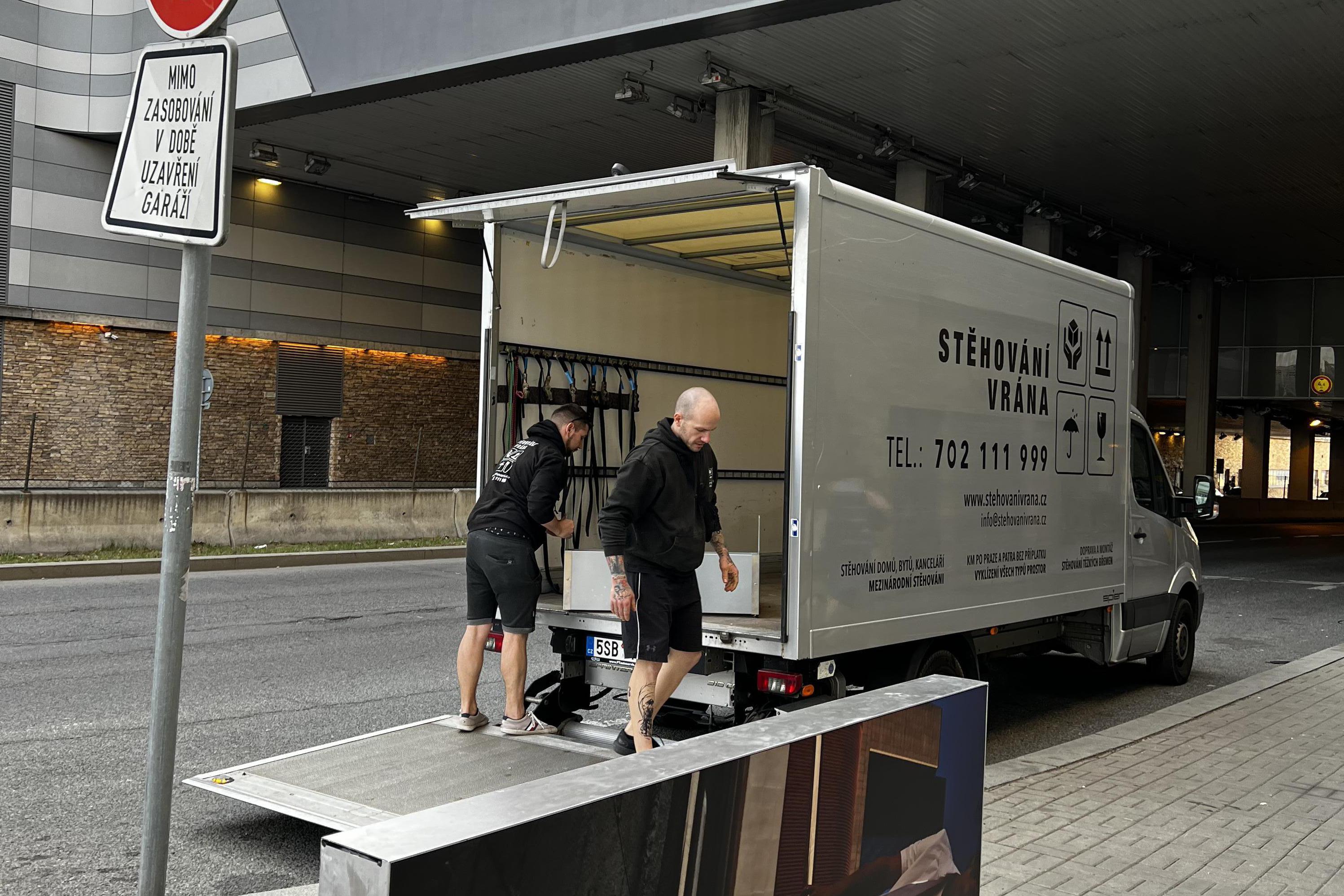 Stěhování firem a kanceláří