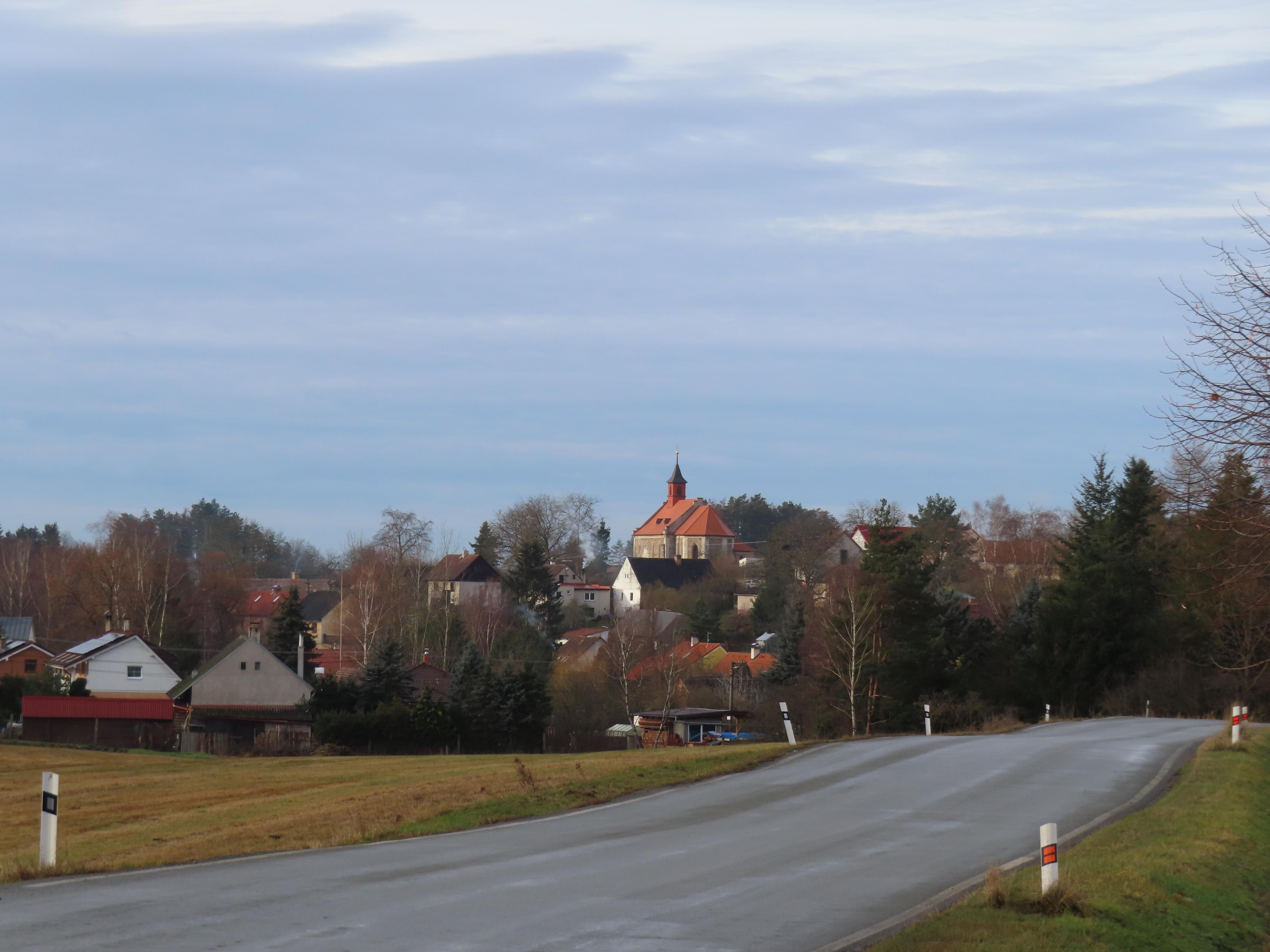 Chomle - obecní úřad foto 3