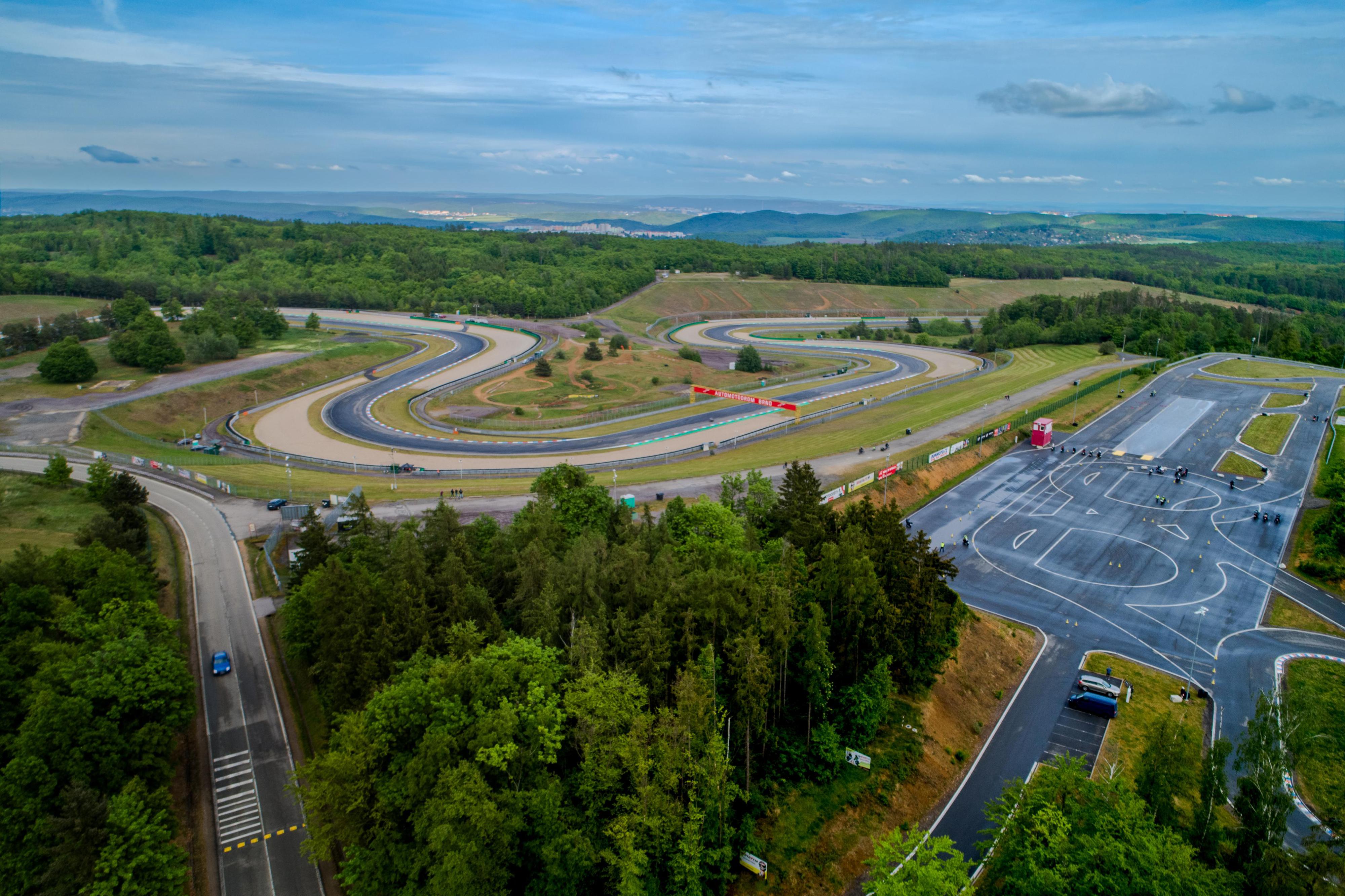 CREDITAS Autodrom Brno foto 5