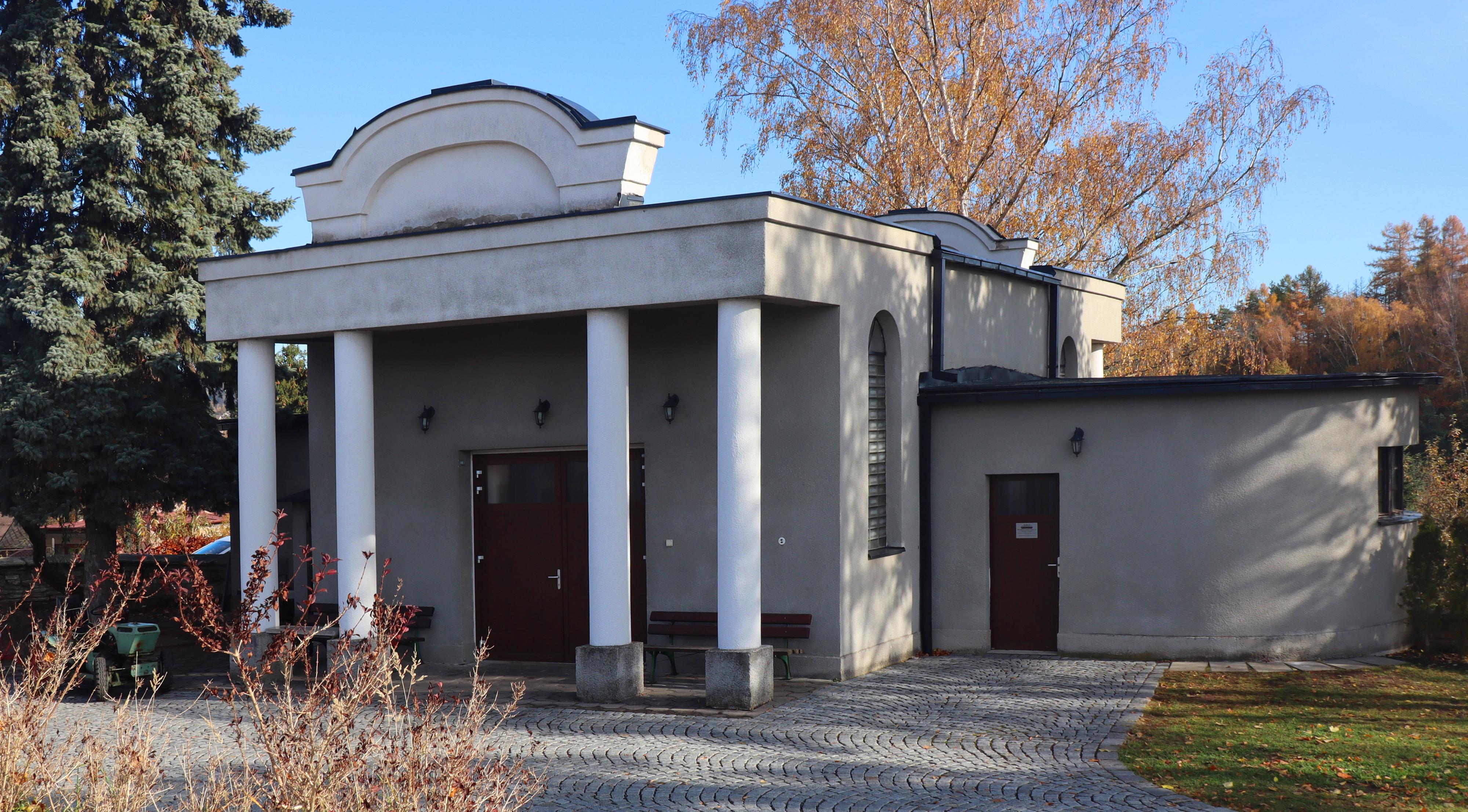 Smuteční síň Červený Kostelec foto 3