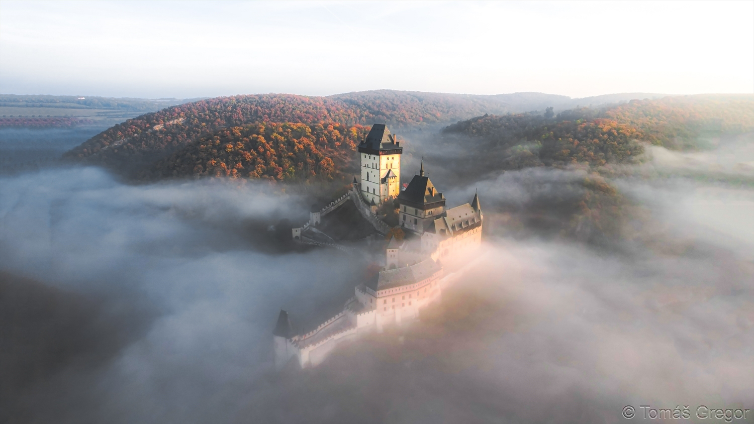 Státní hrad Karlštejn foto 3