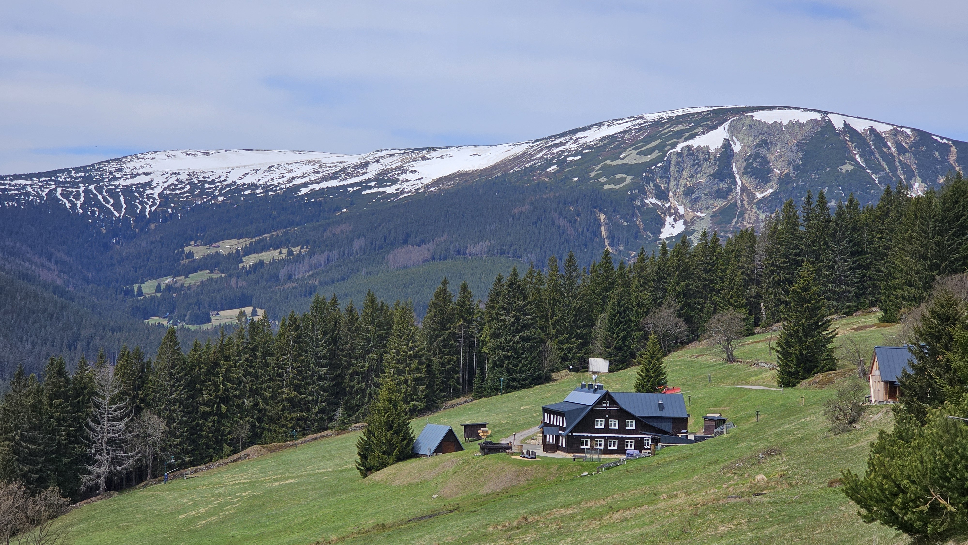 Bouda Karlovka foto 1