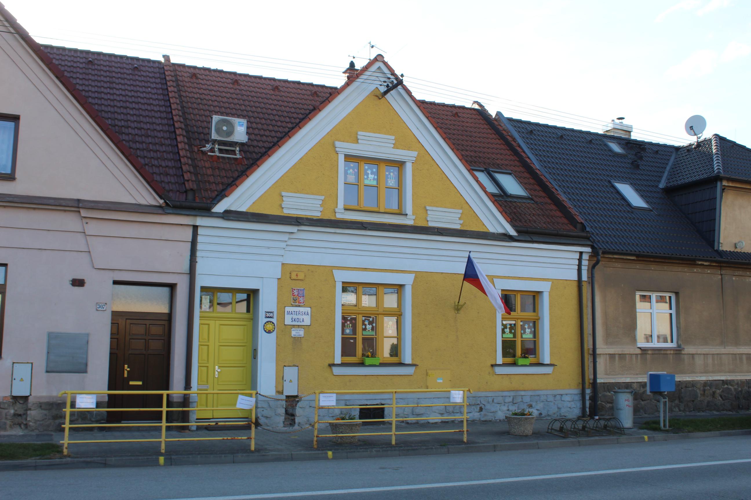 Mateřská škola Mezimostí foto 2