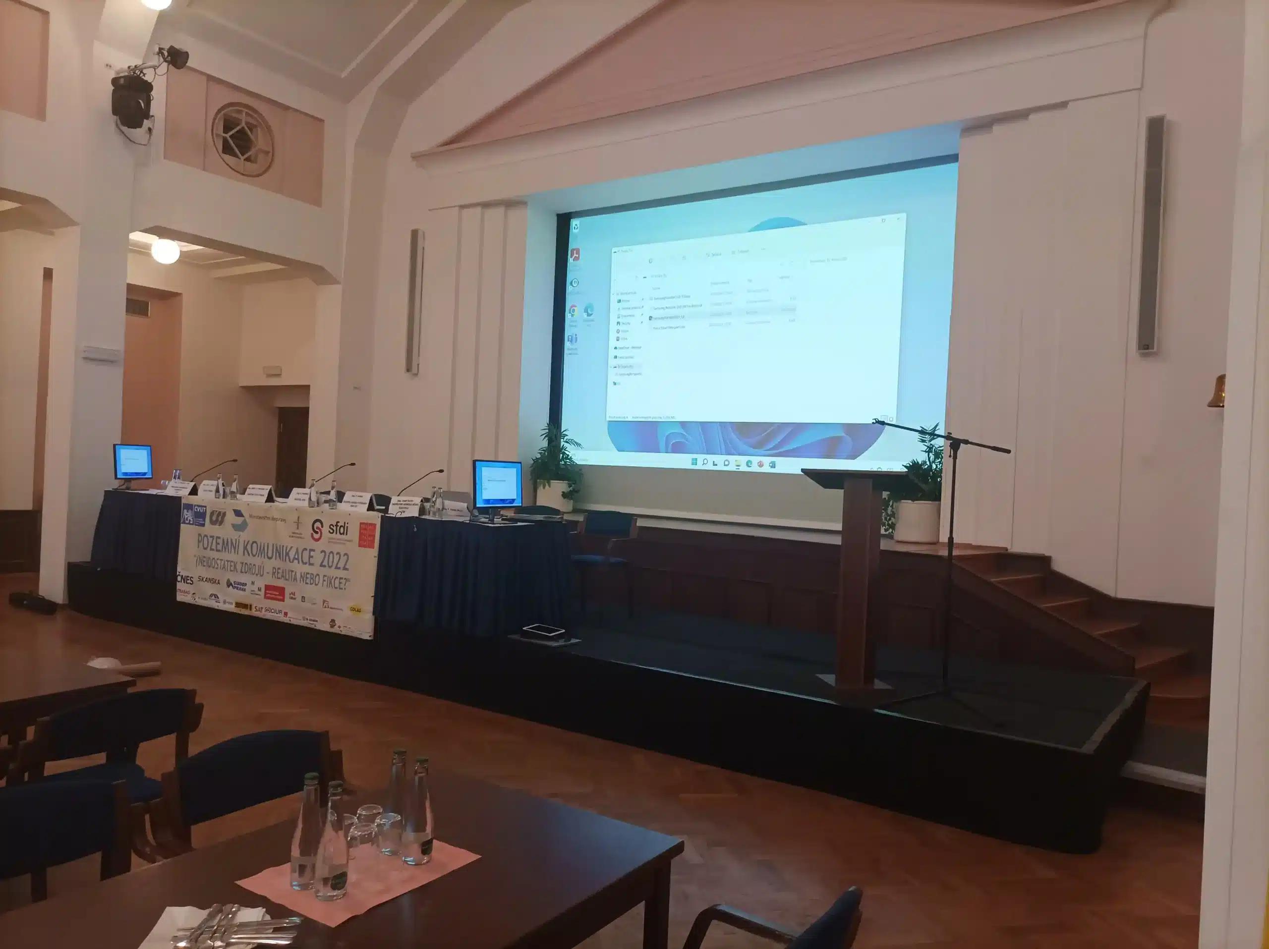 Pronájem pódia NVTEC 3x6 m