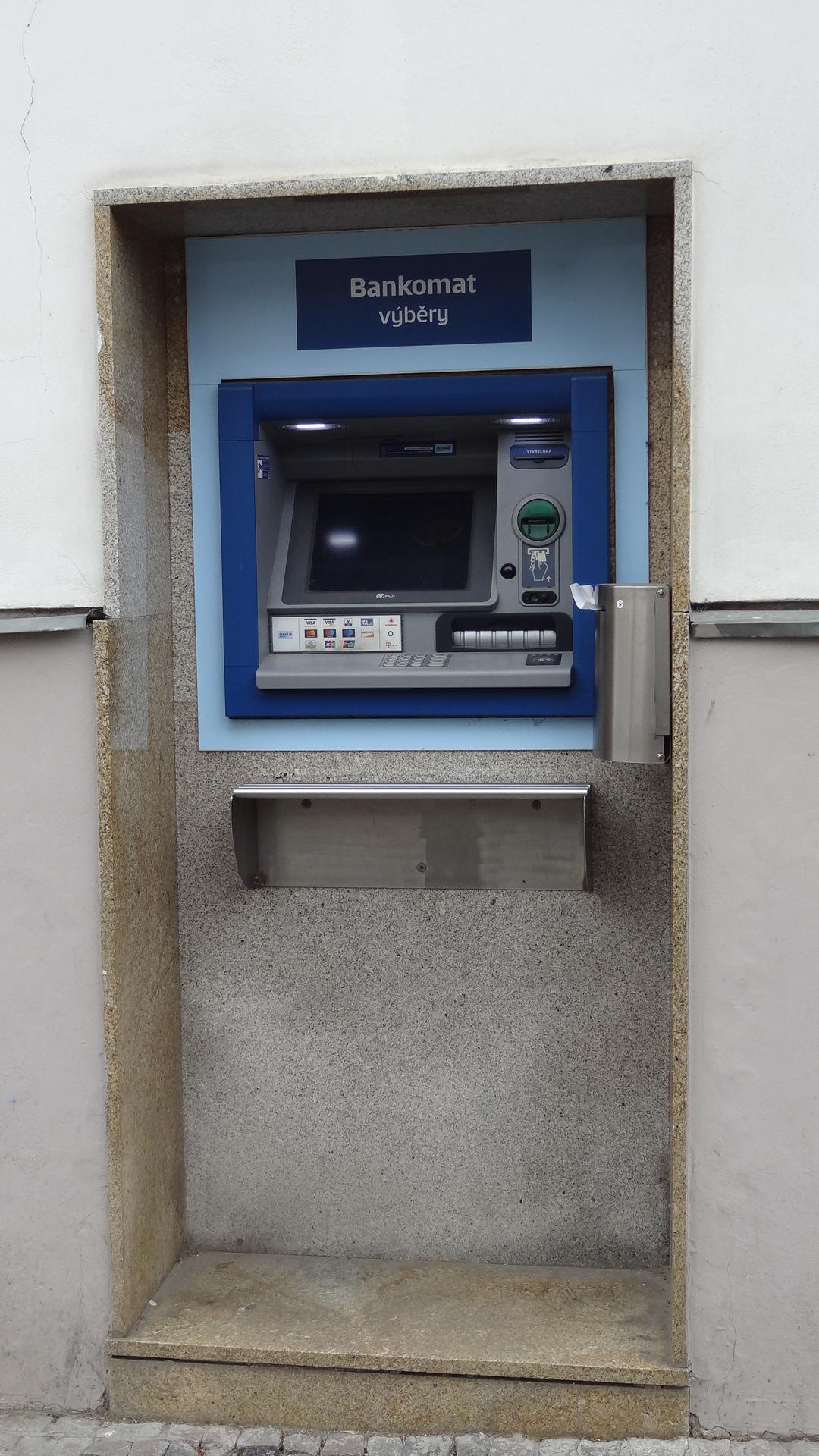 Bankomat České spořitelny foto 3