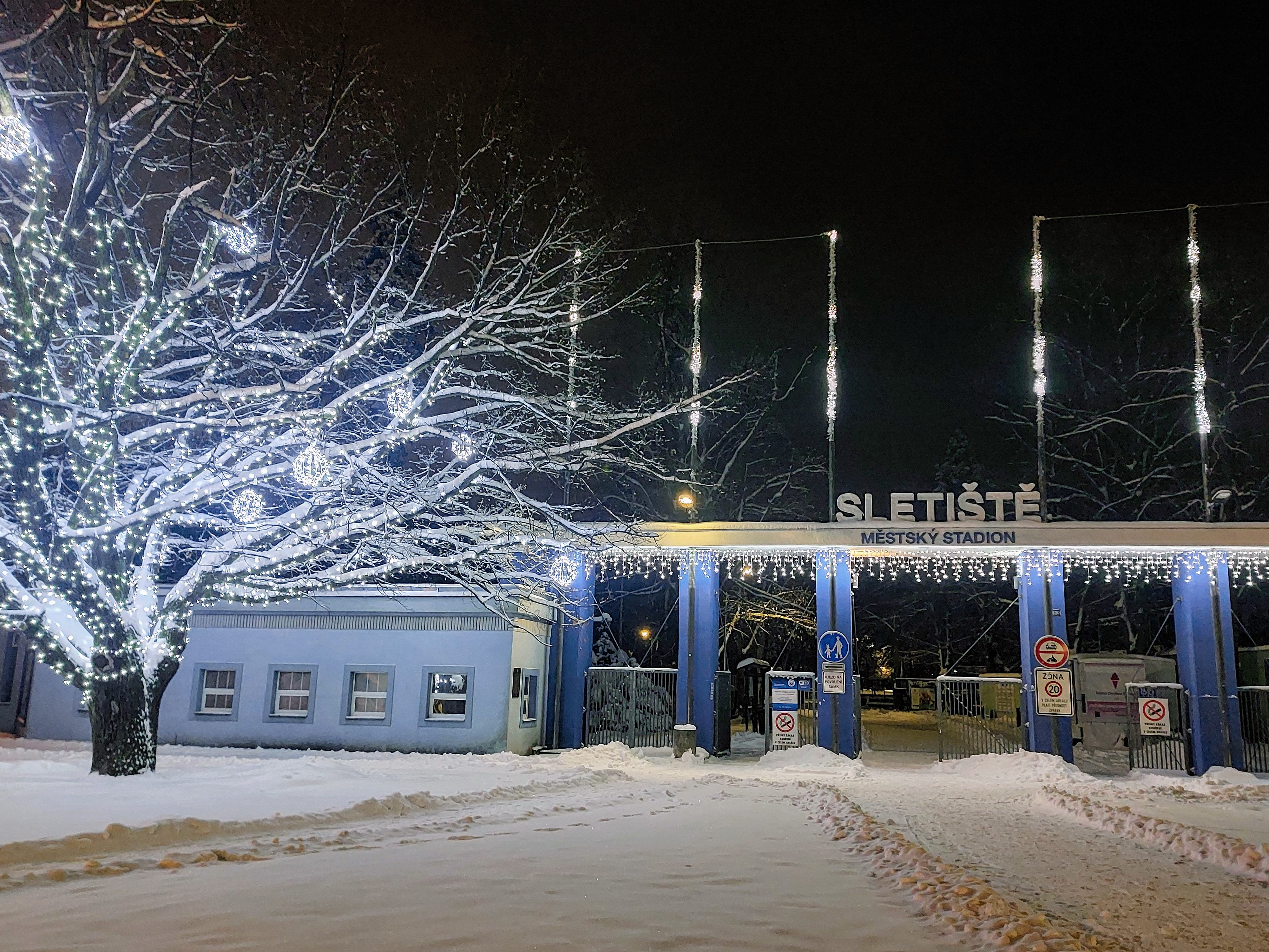 Městský stadion Sletiště foto 2