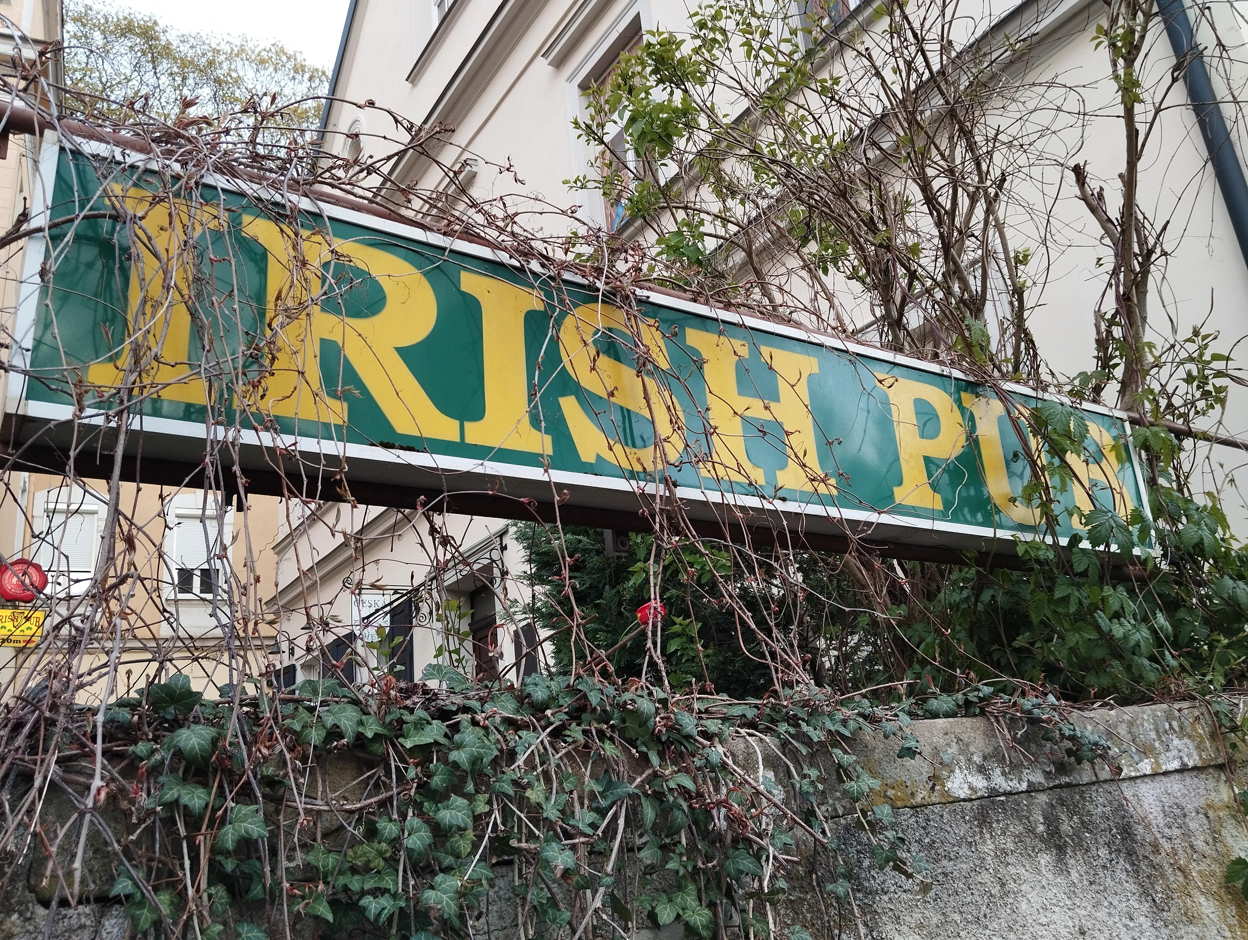 IRISH PUB foto 2