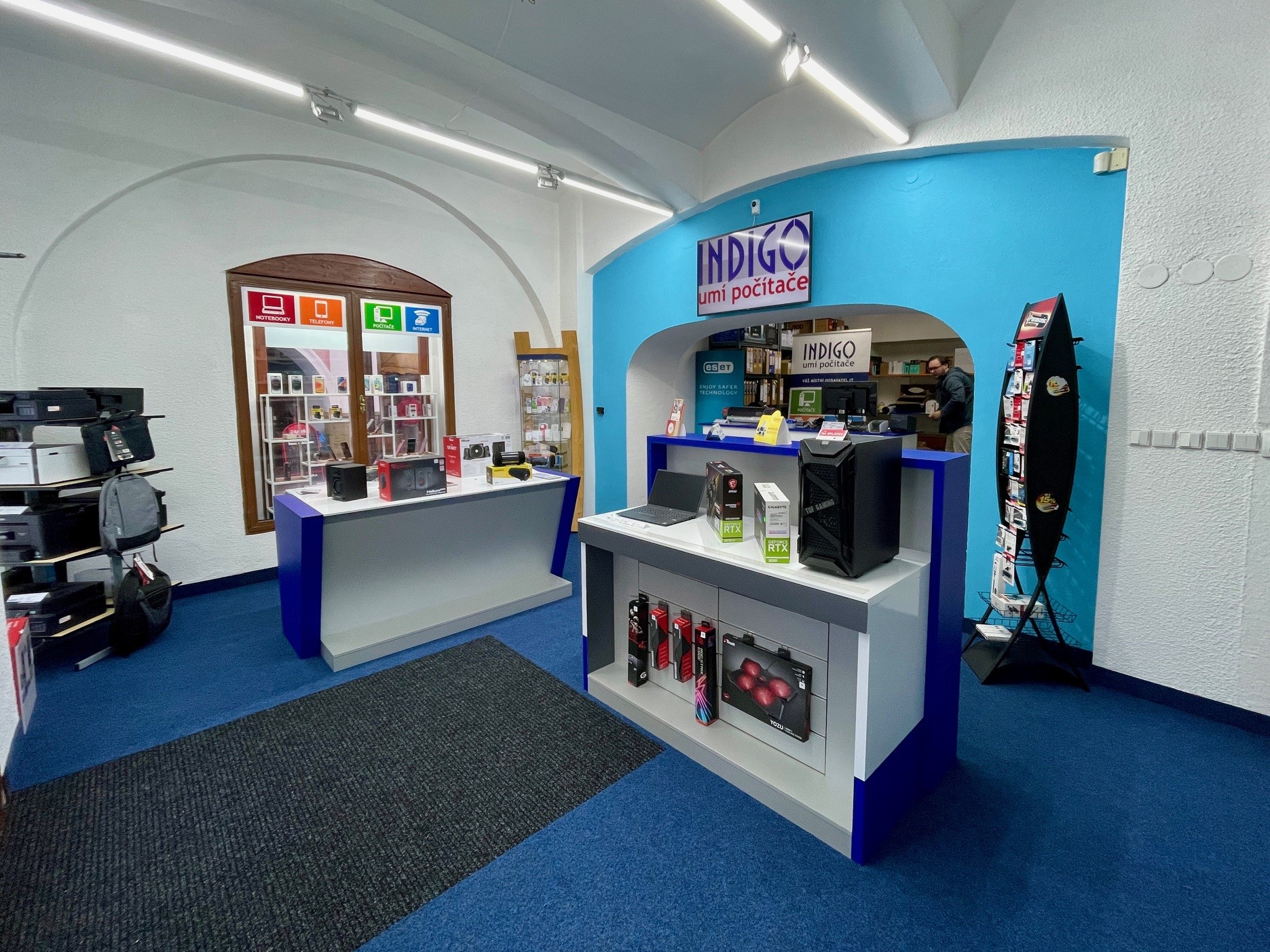 INDIGO foto 2