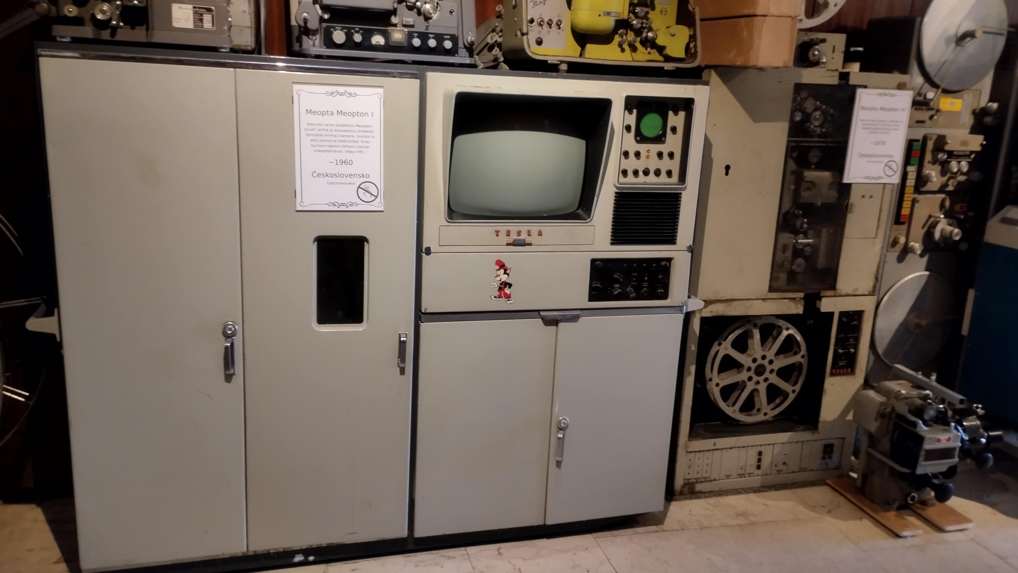 Galerie promítaček - audiovizuální techniky foto 5