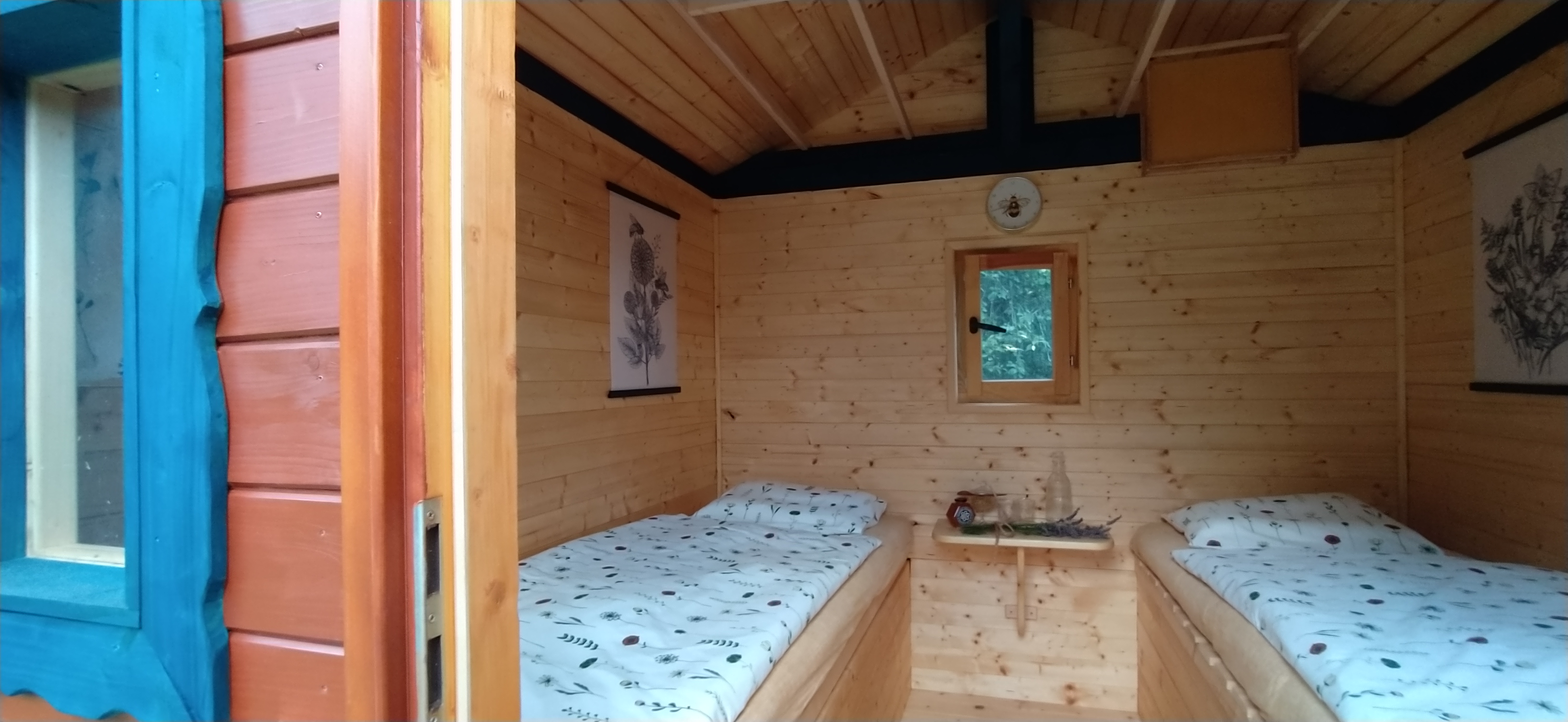 Rodinné včelařství Roztočilovi foto 3