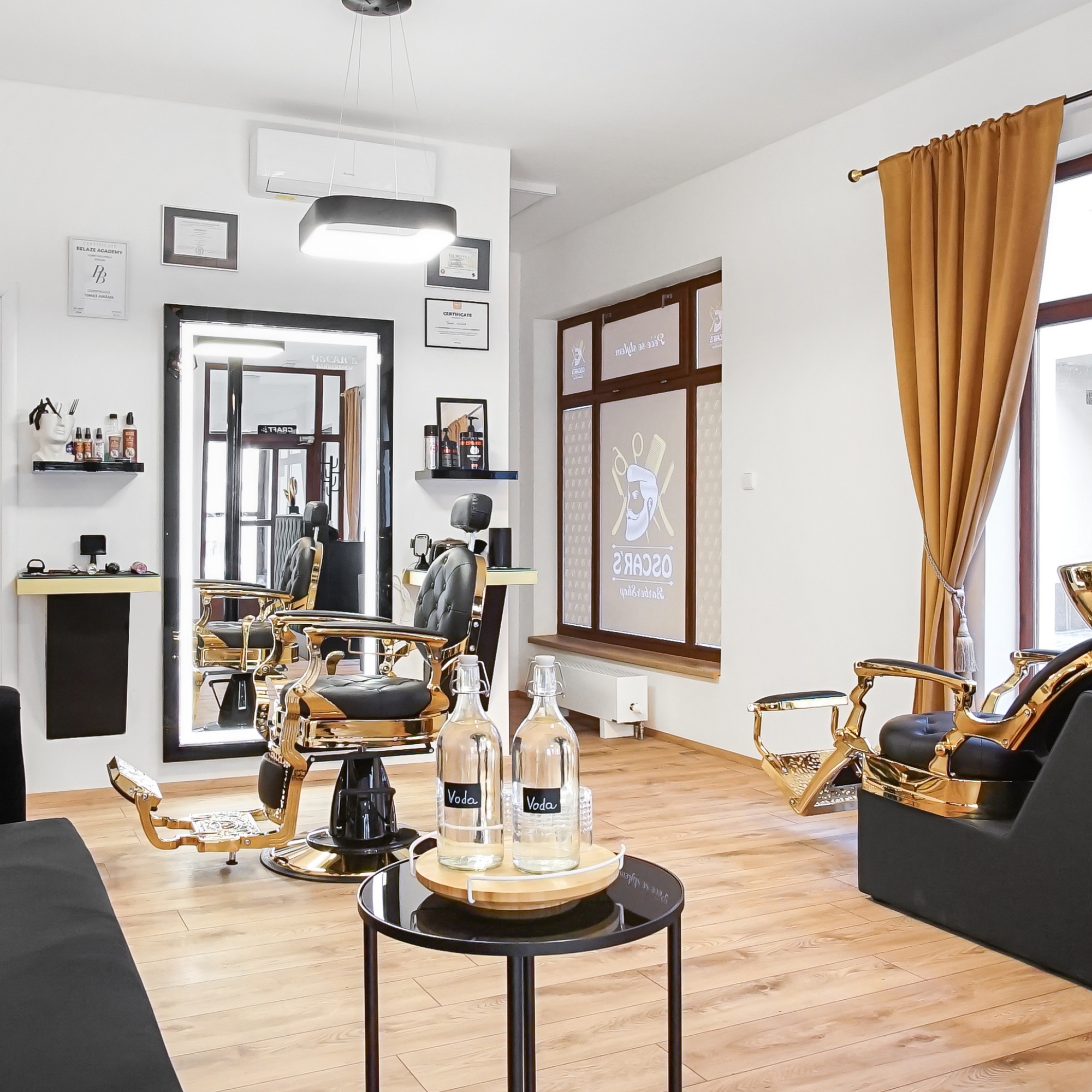 Oscar's Barbershop foto 2