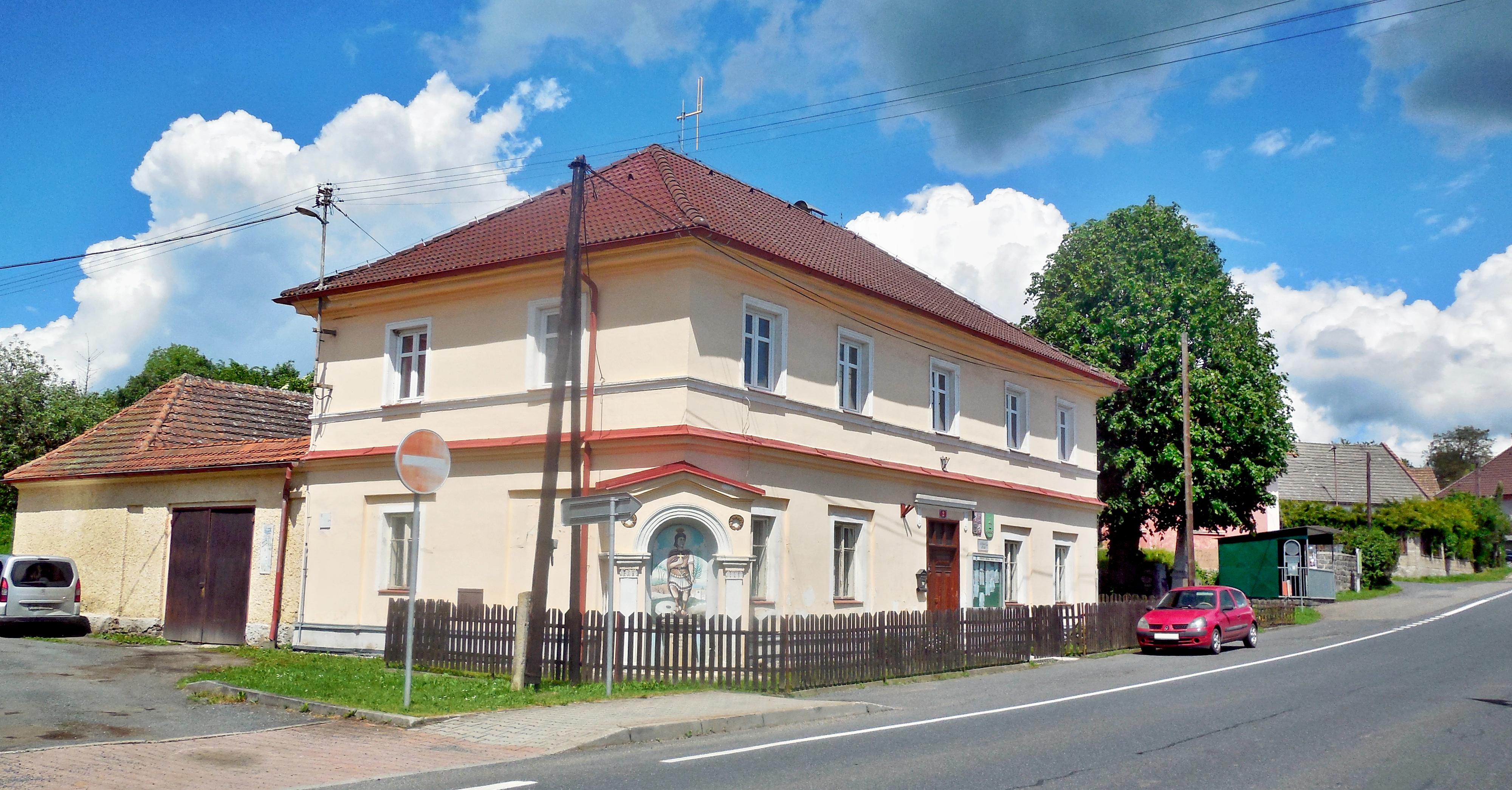 Oselce - obecní úřad foto 4
