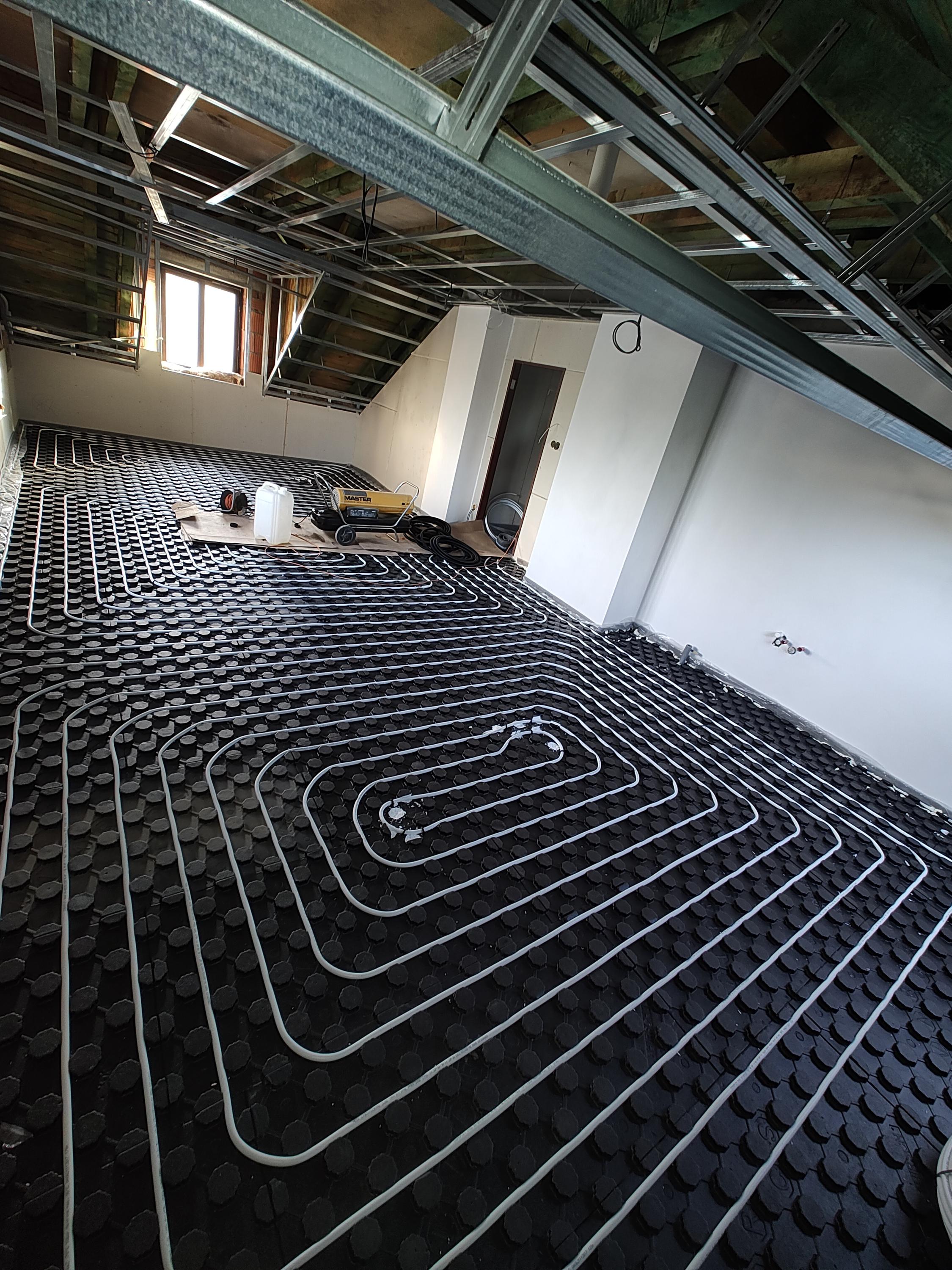 Milan Šilpoch - vodoinstalace - topení foto 2