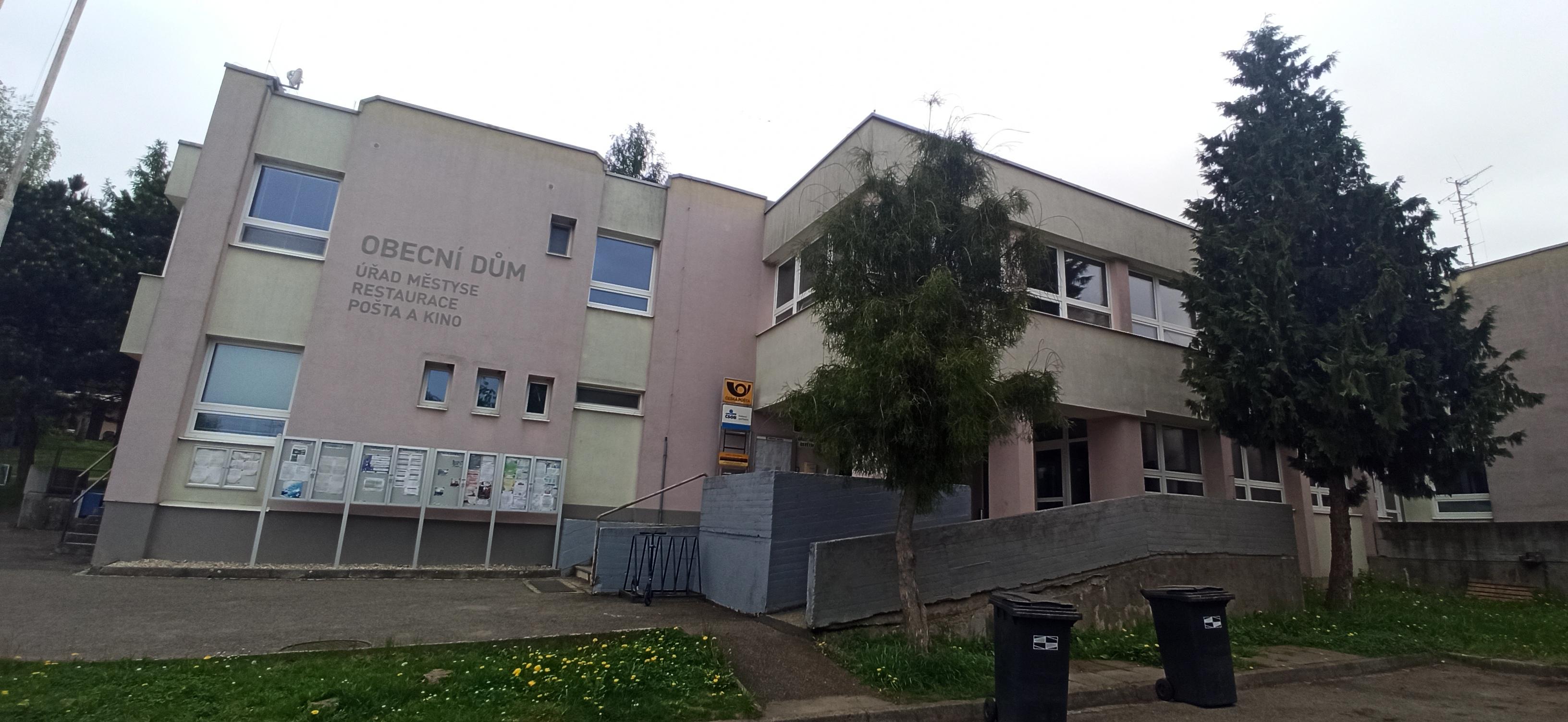 Osvětimany - úřad městyse foto 3