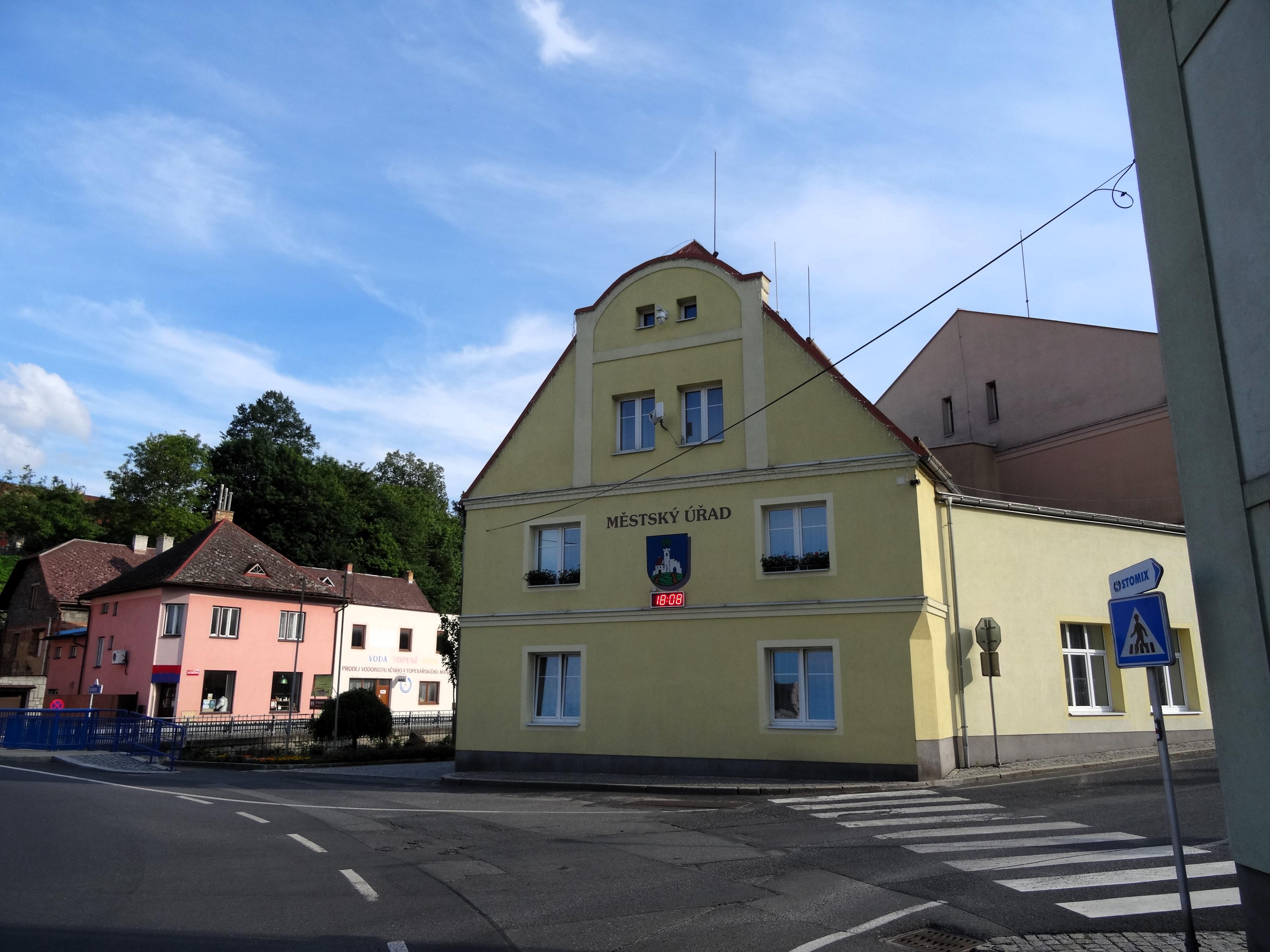Žulová - městský úřad foto 2