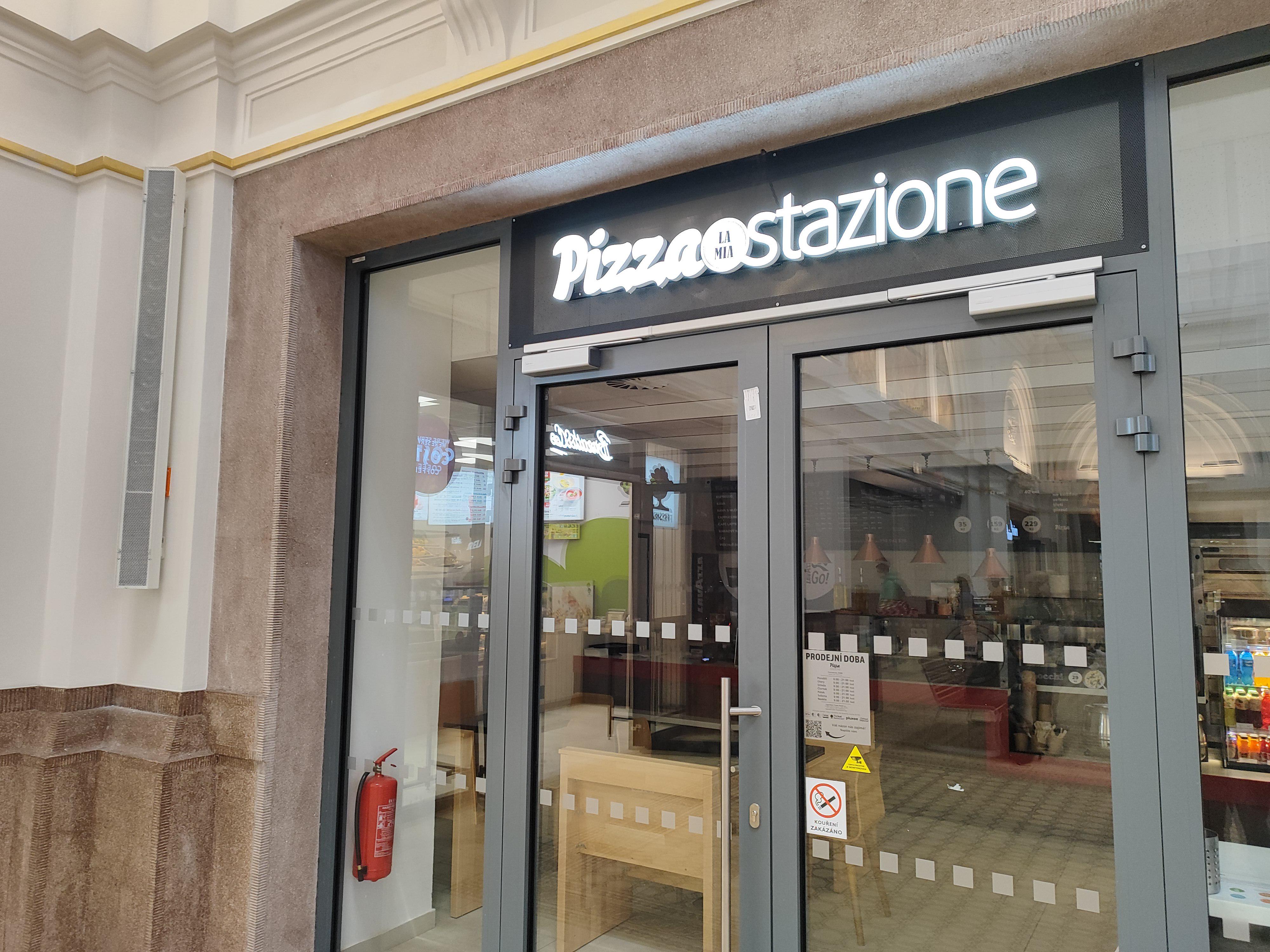 Pizza Lamia stazione foto 2