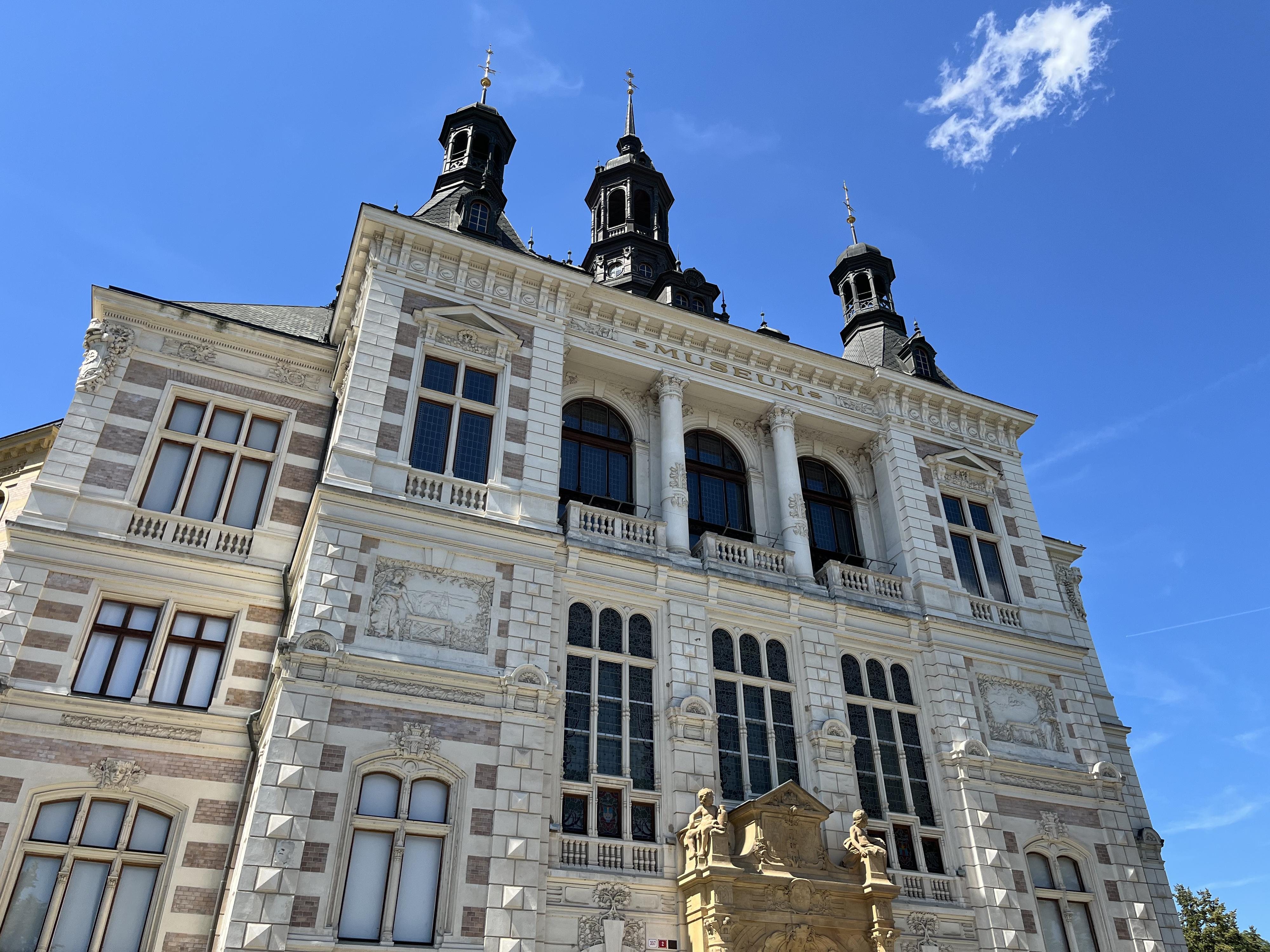 Knihovna Západočeského muzea foto 3