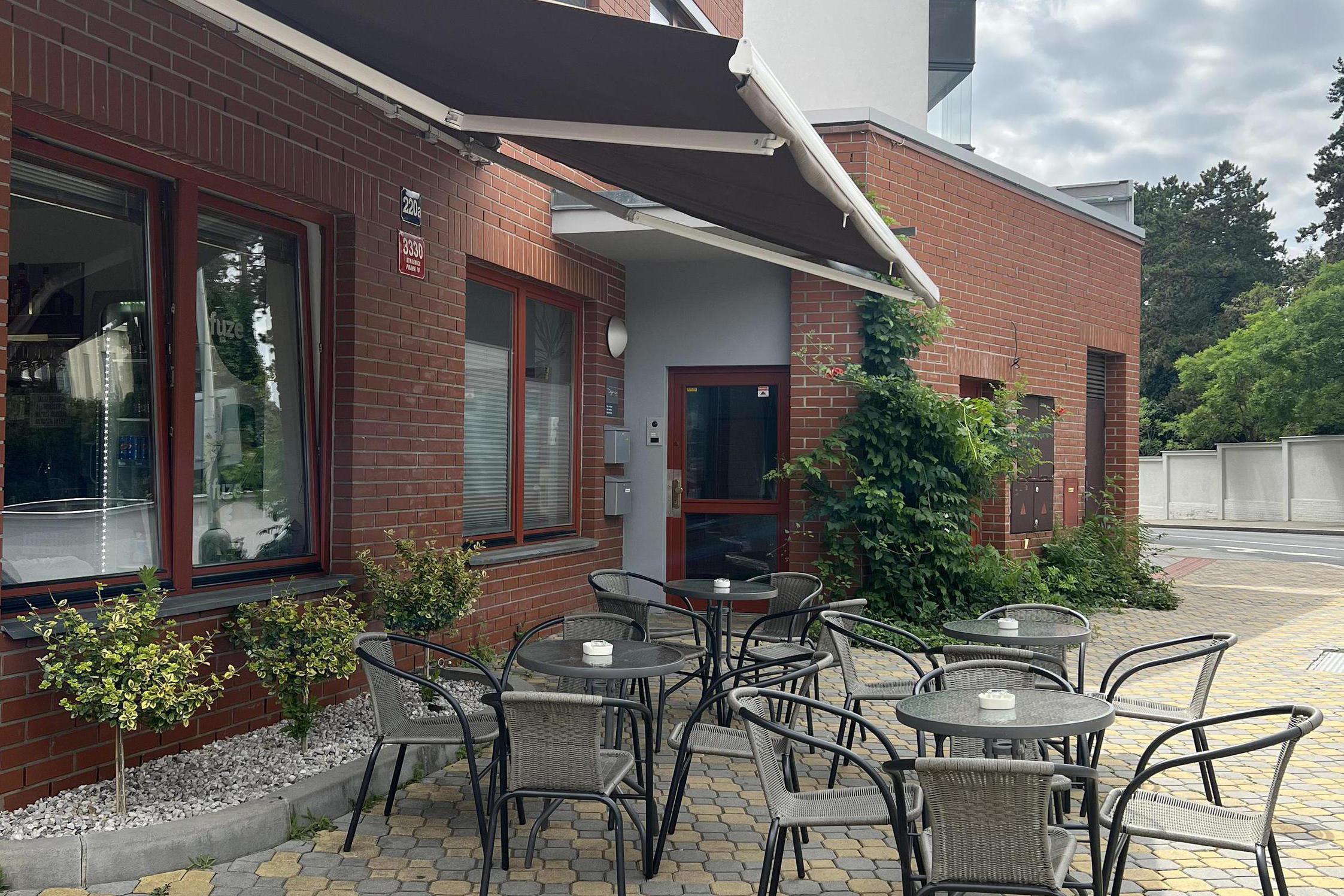 Cafe & bistro Doppio