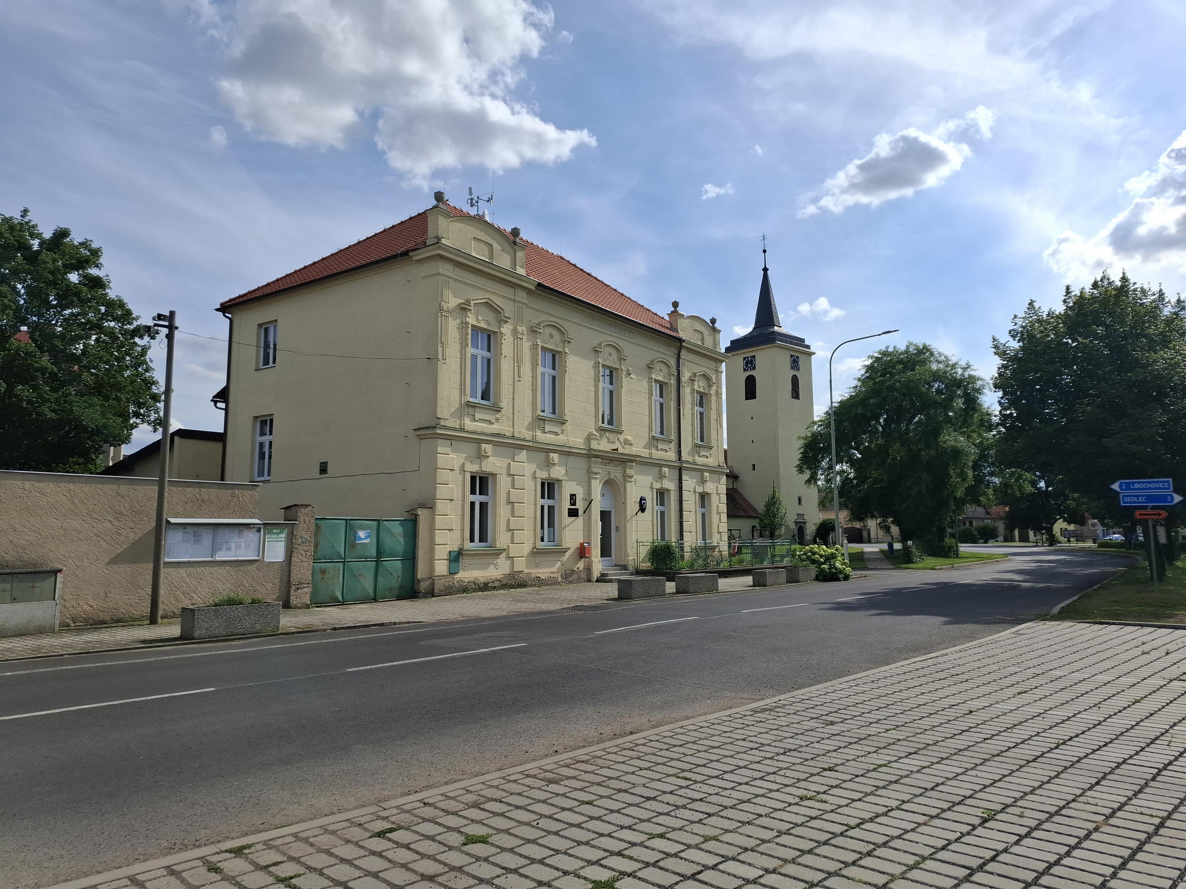 Slatina - obecní úřad foto 5