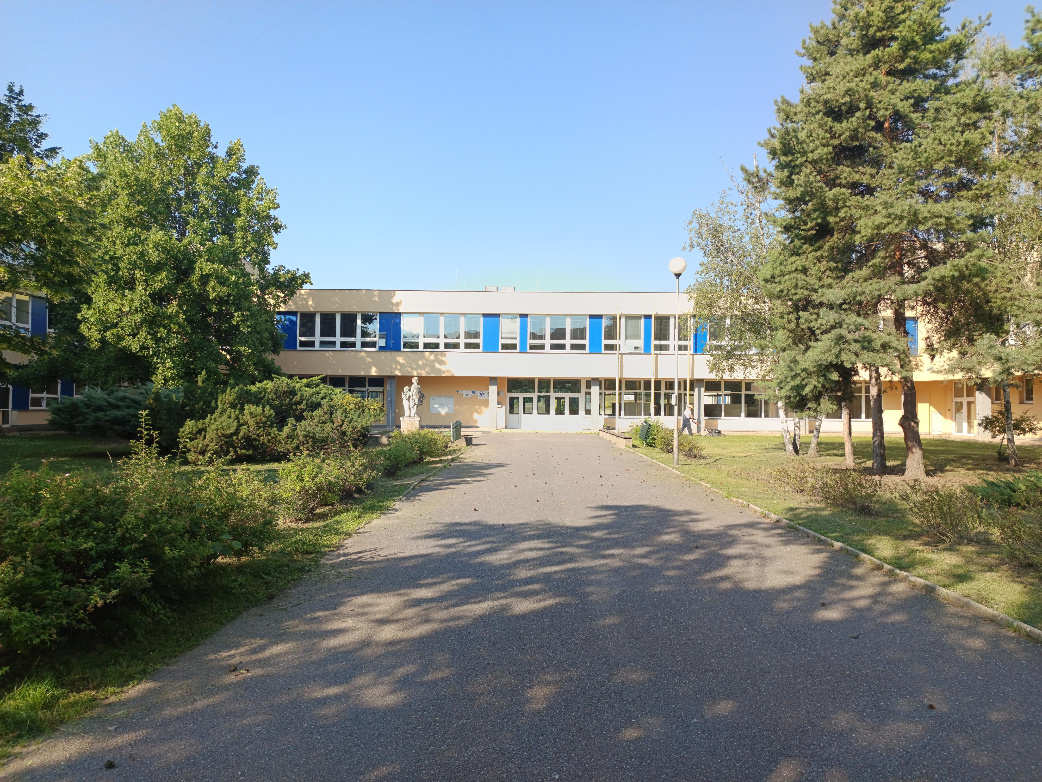 ZŠ JUDr. Josefa Mareše a MŠ Znojmo foto 2