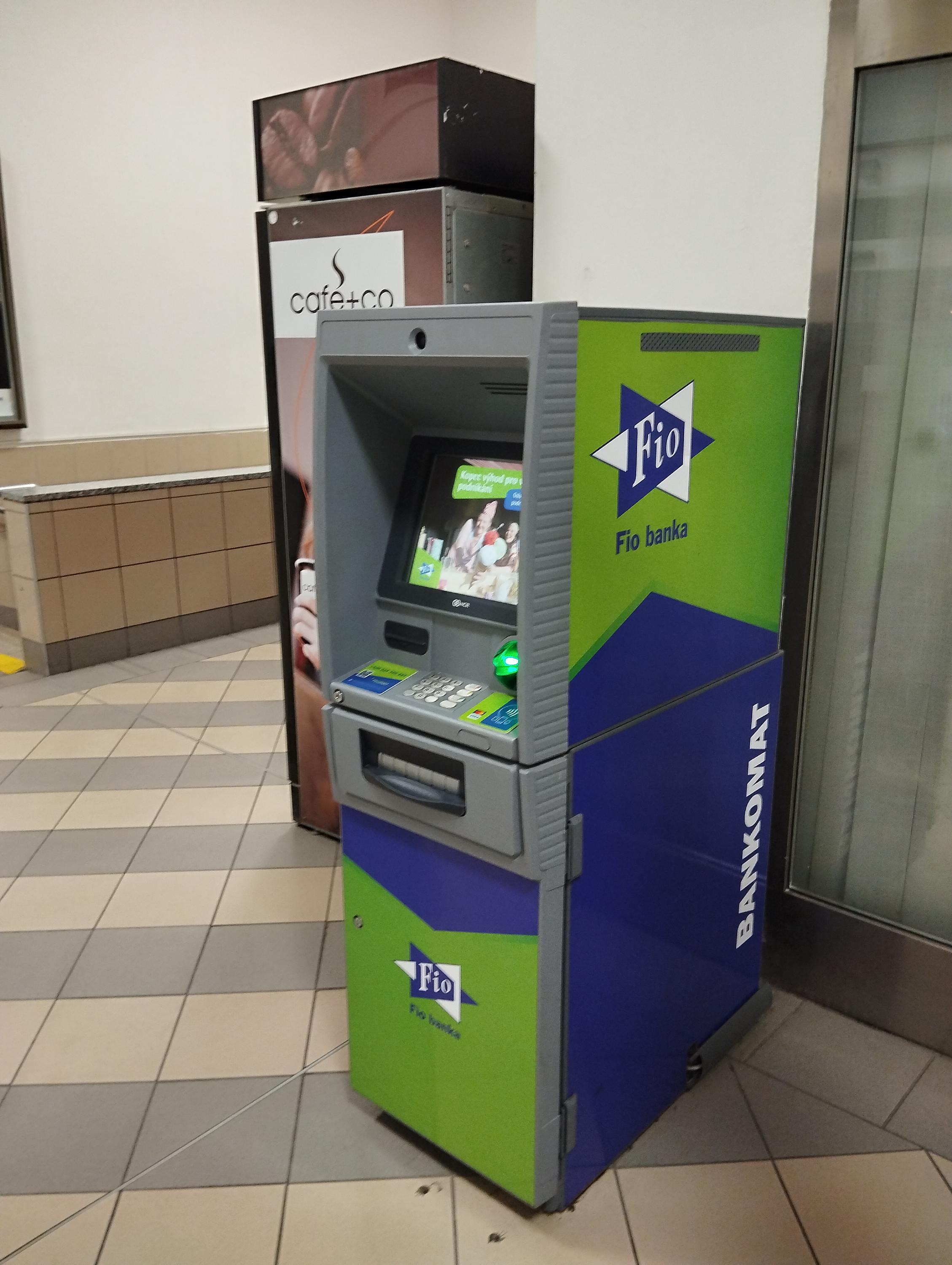 Bankomat Fio banky foto 2