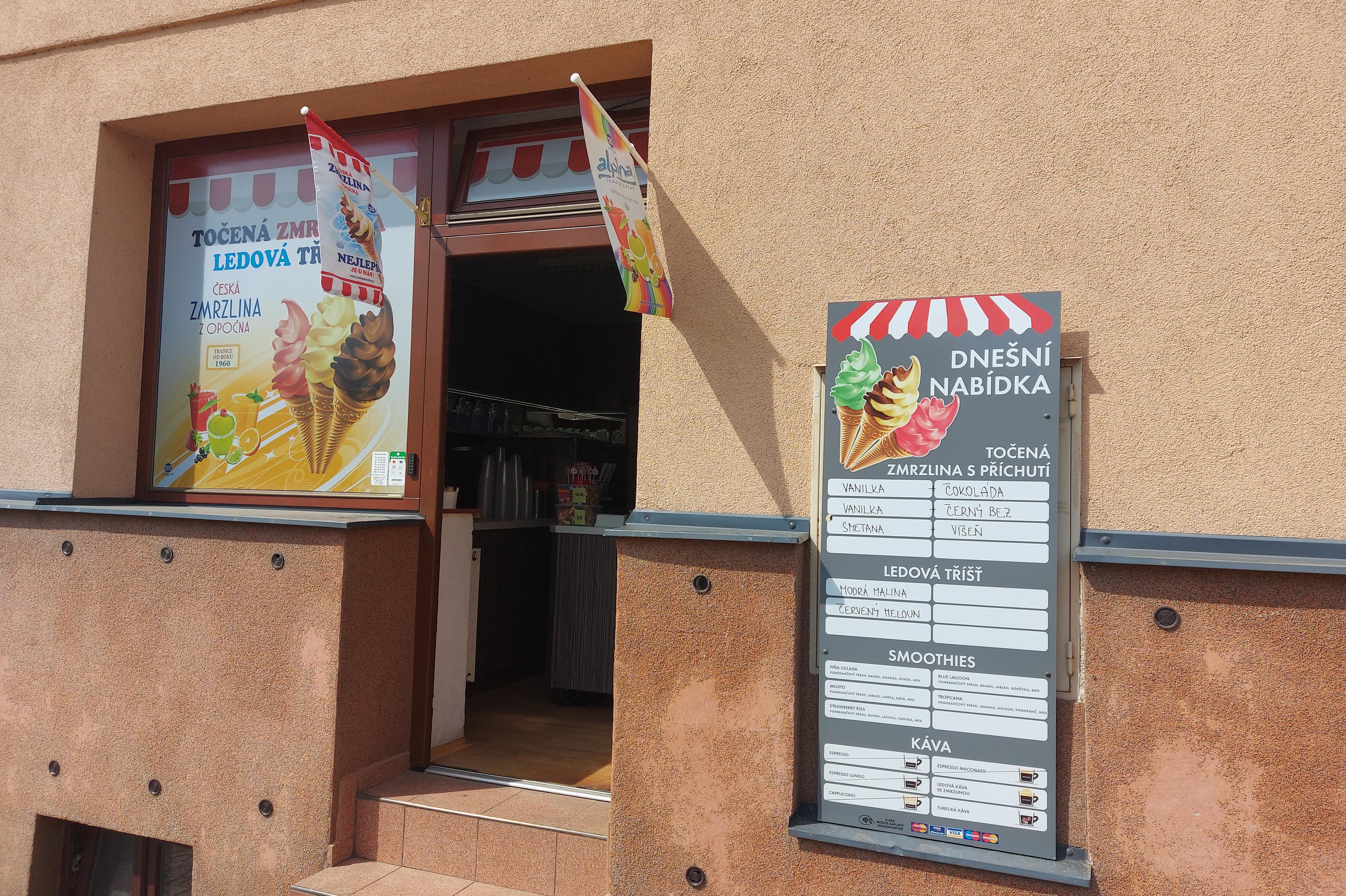 Cukrárna na náměstí