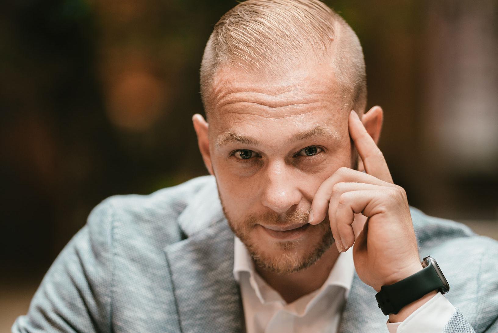 Martin Halámek - realitní makléř