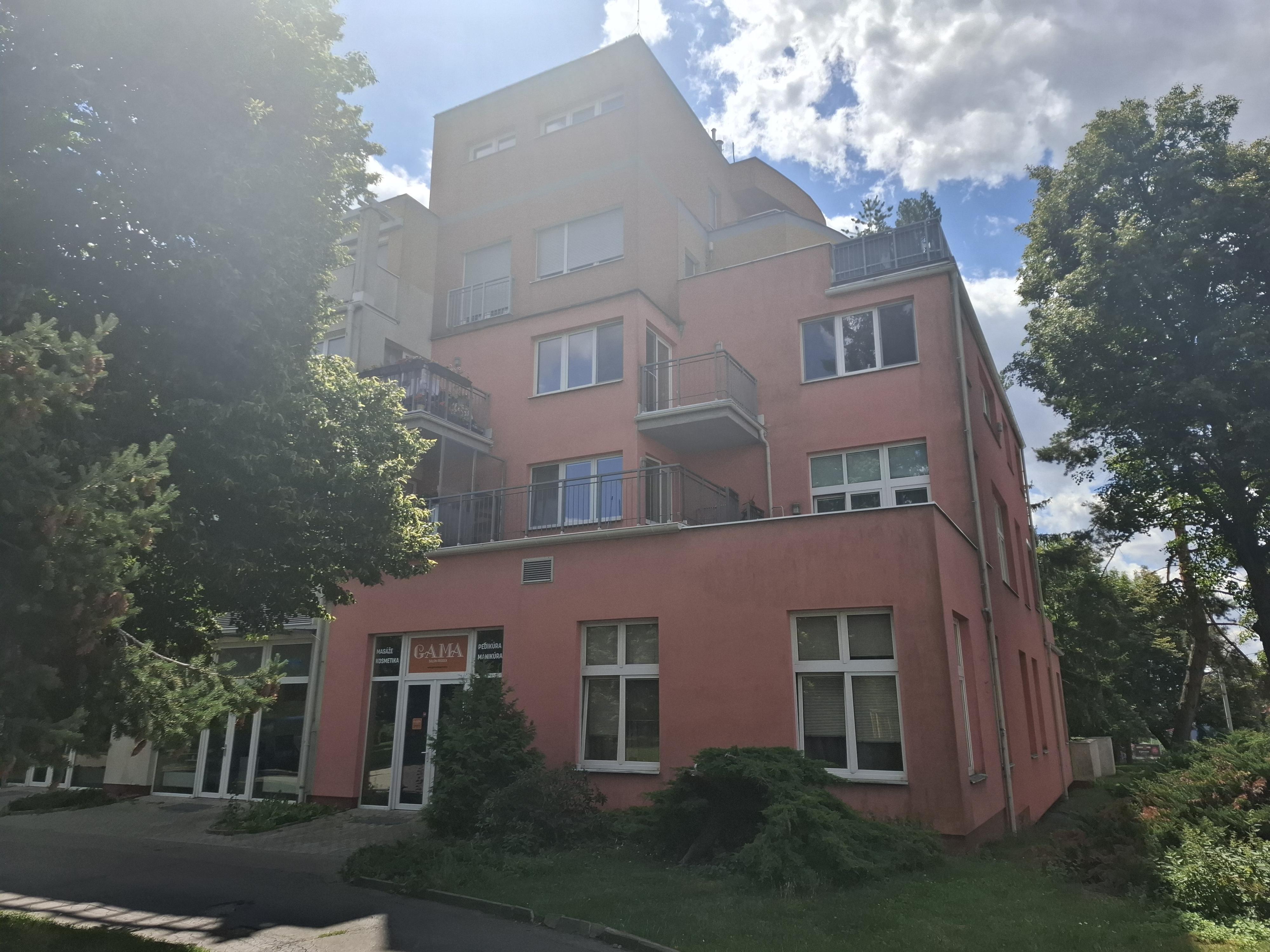 GAMA salon Prosek - masáže