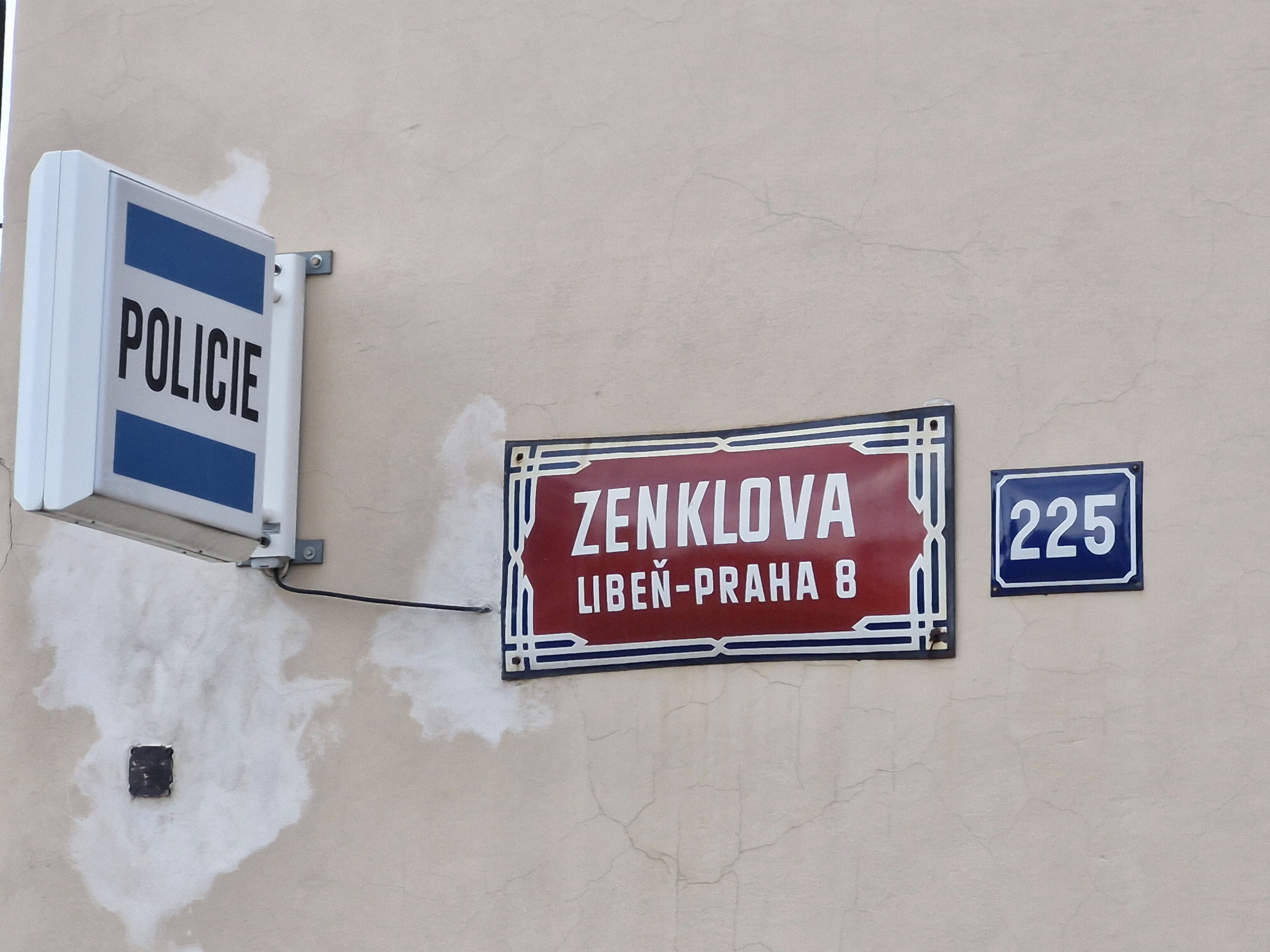 Policie ČR - Místní oddělení Kobylisy foto 4