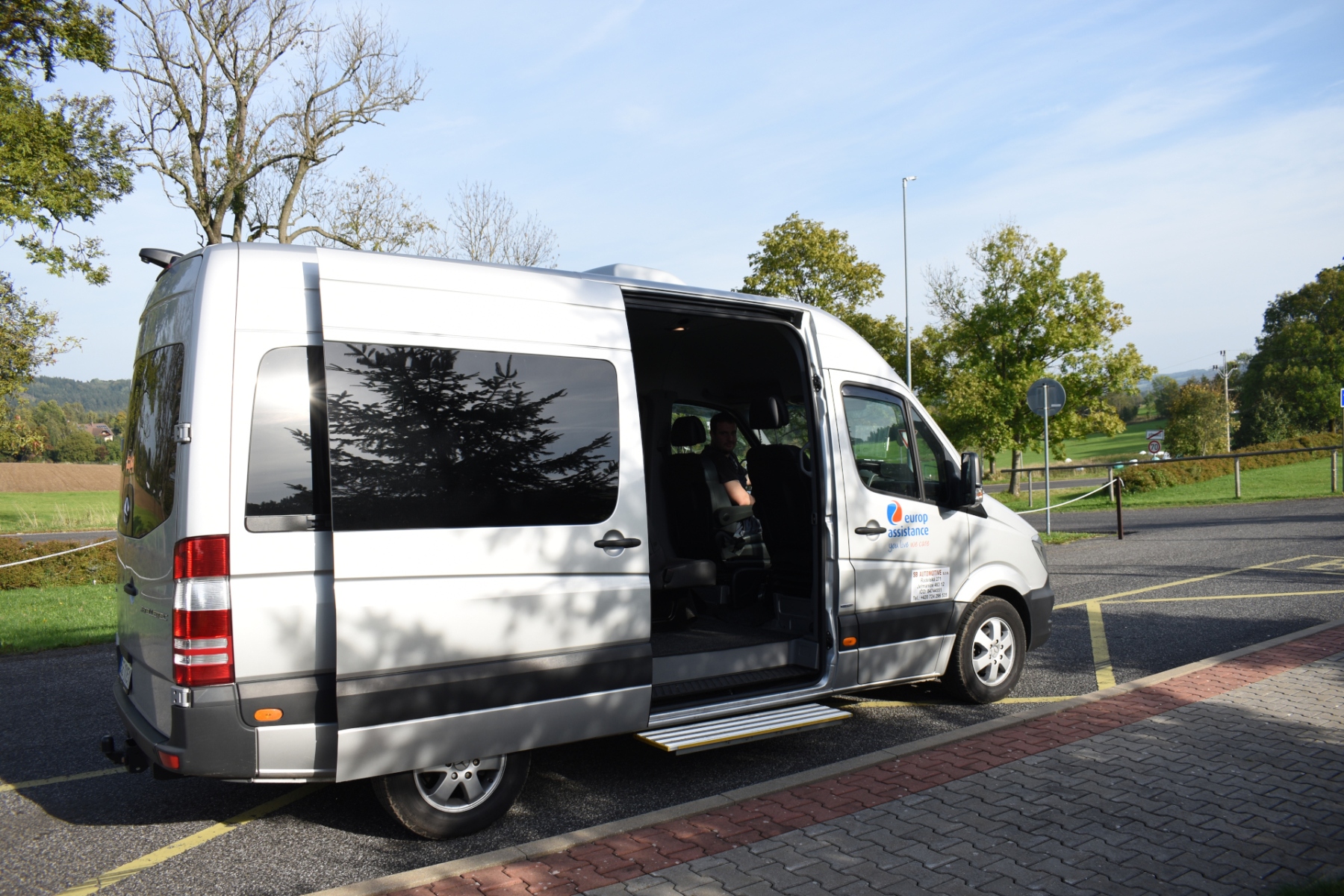 SB DRIVE | Osobní přeprava minibusem foto 4