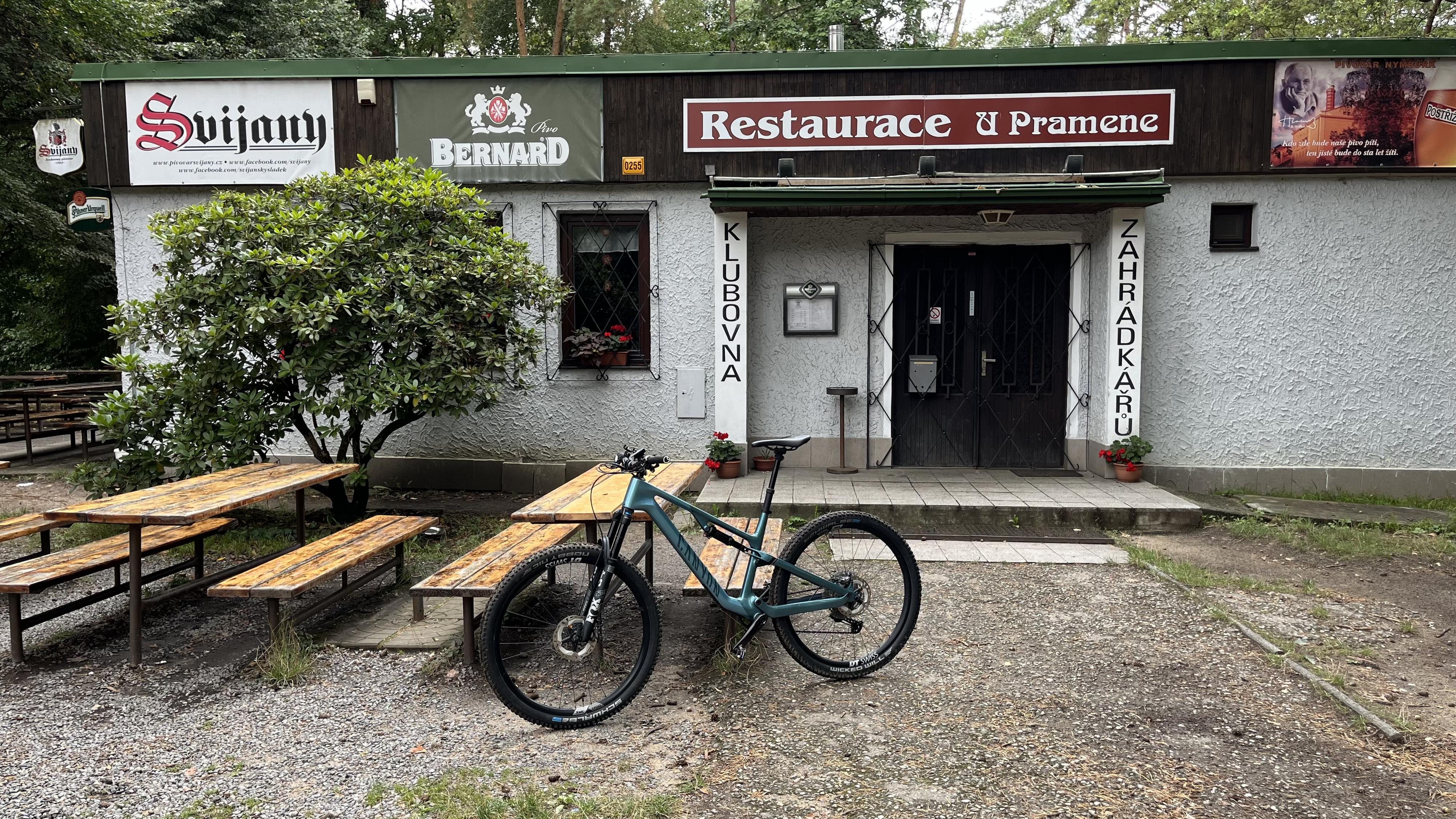 Restaurace u Pramene  -  Klubovna zahrádkářů Kersko foto 6