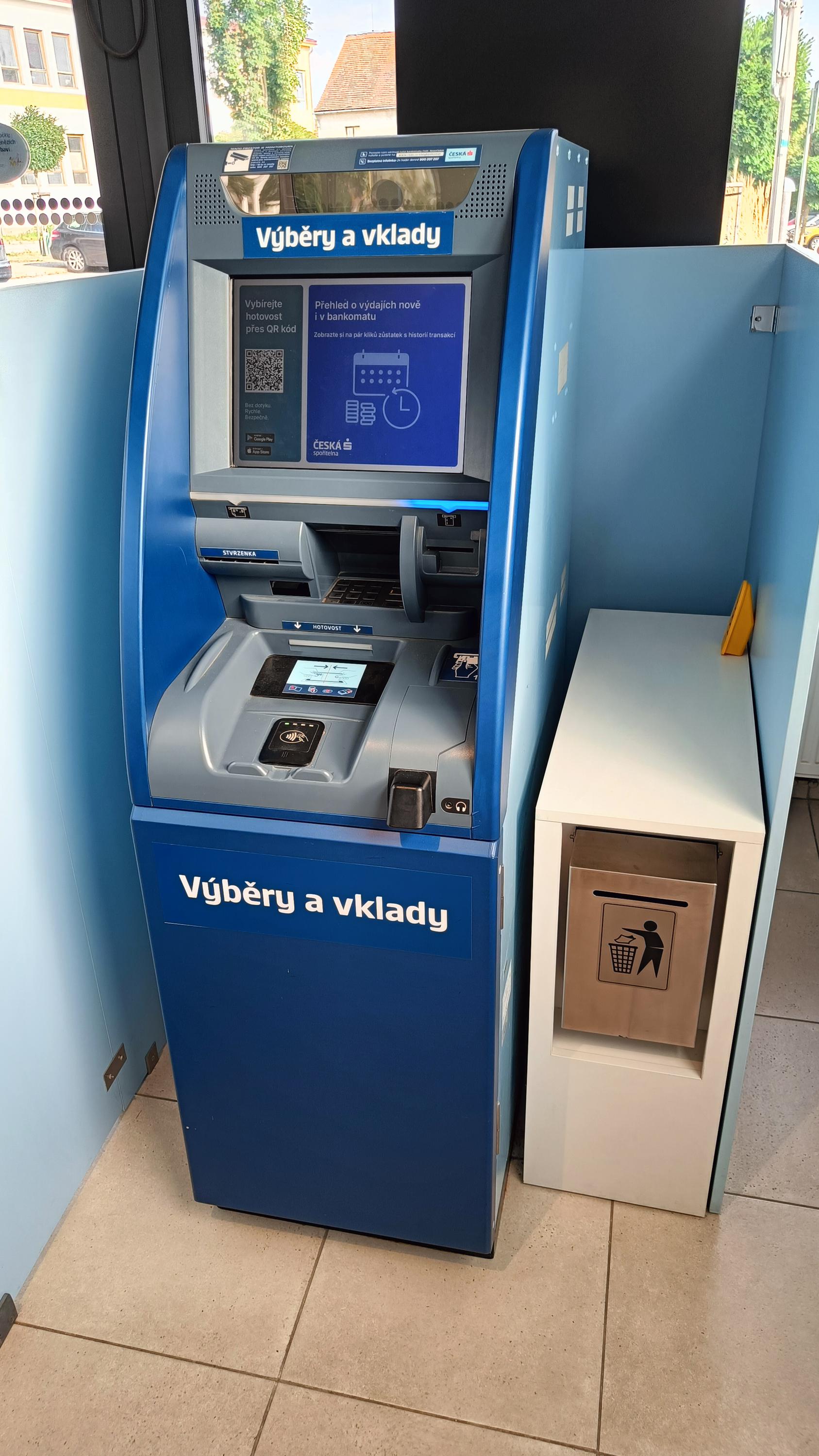 Bankomat České spořitelny foto 2