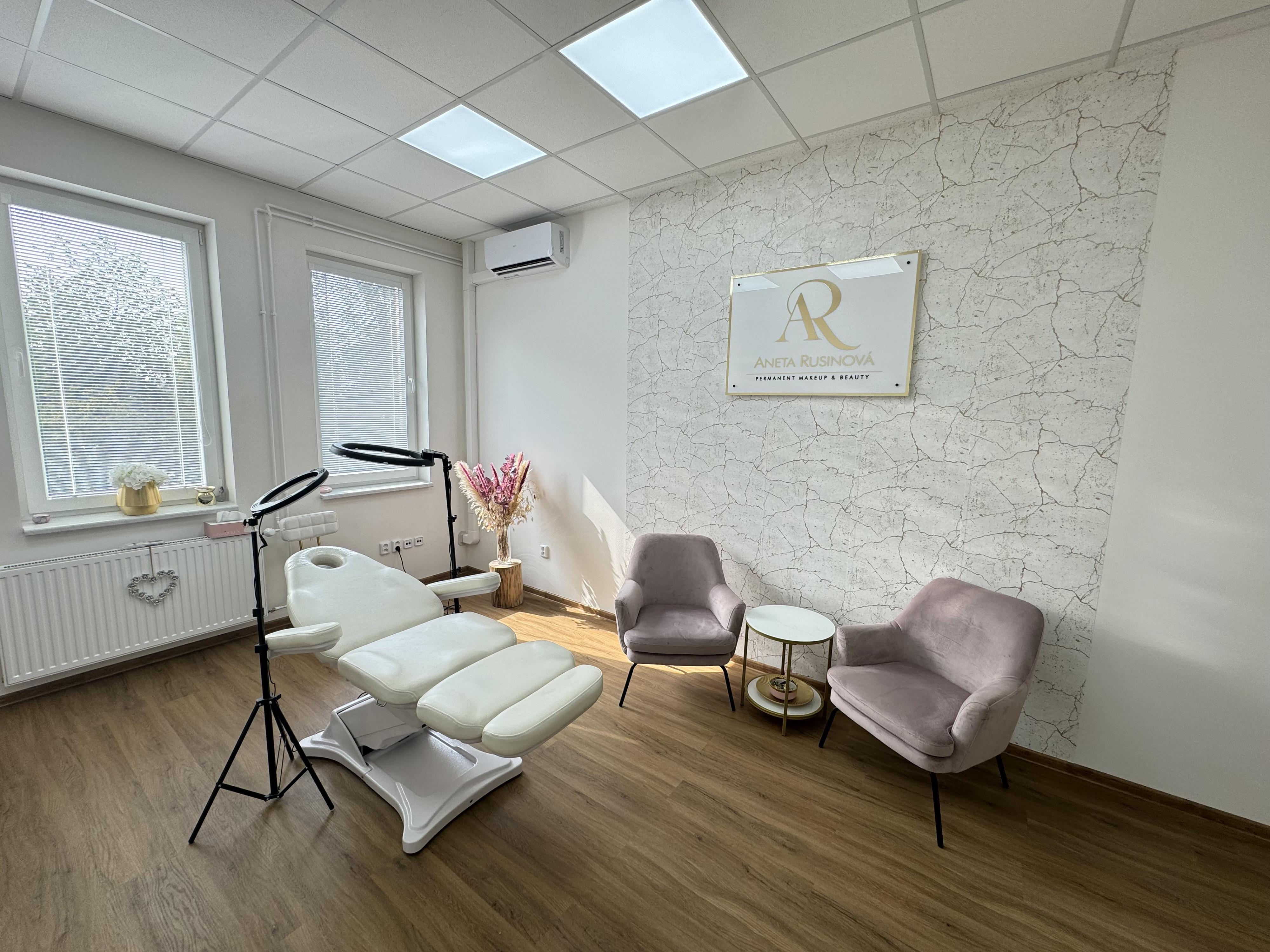 Mgr. Aneta Rusinová Permanent makeup & beauty foto 2