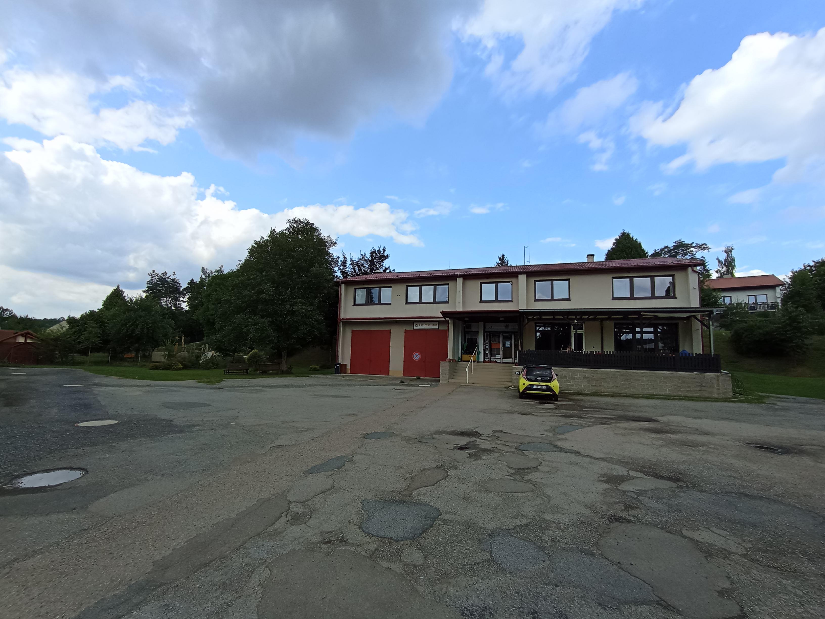 ARCHA základní škola při Církvi československé husitské foto 2