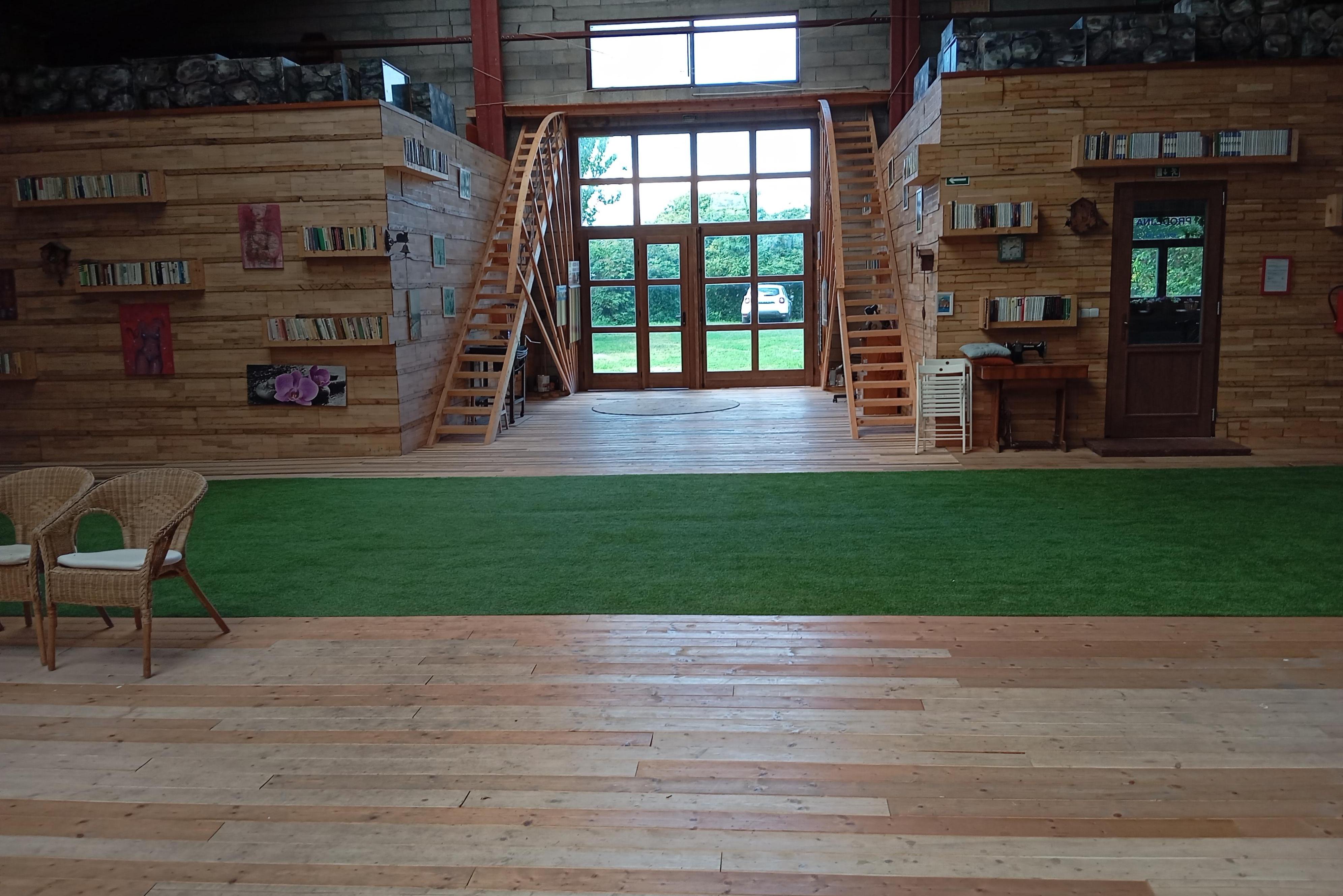 Barvy, laky - Ing. Vladan Ivičič