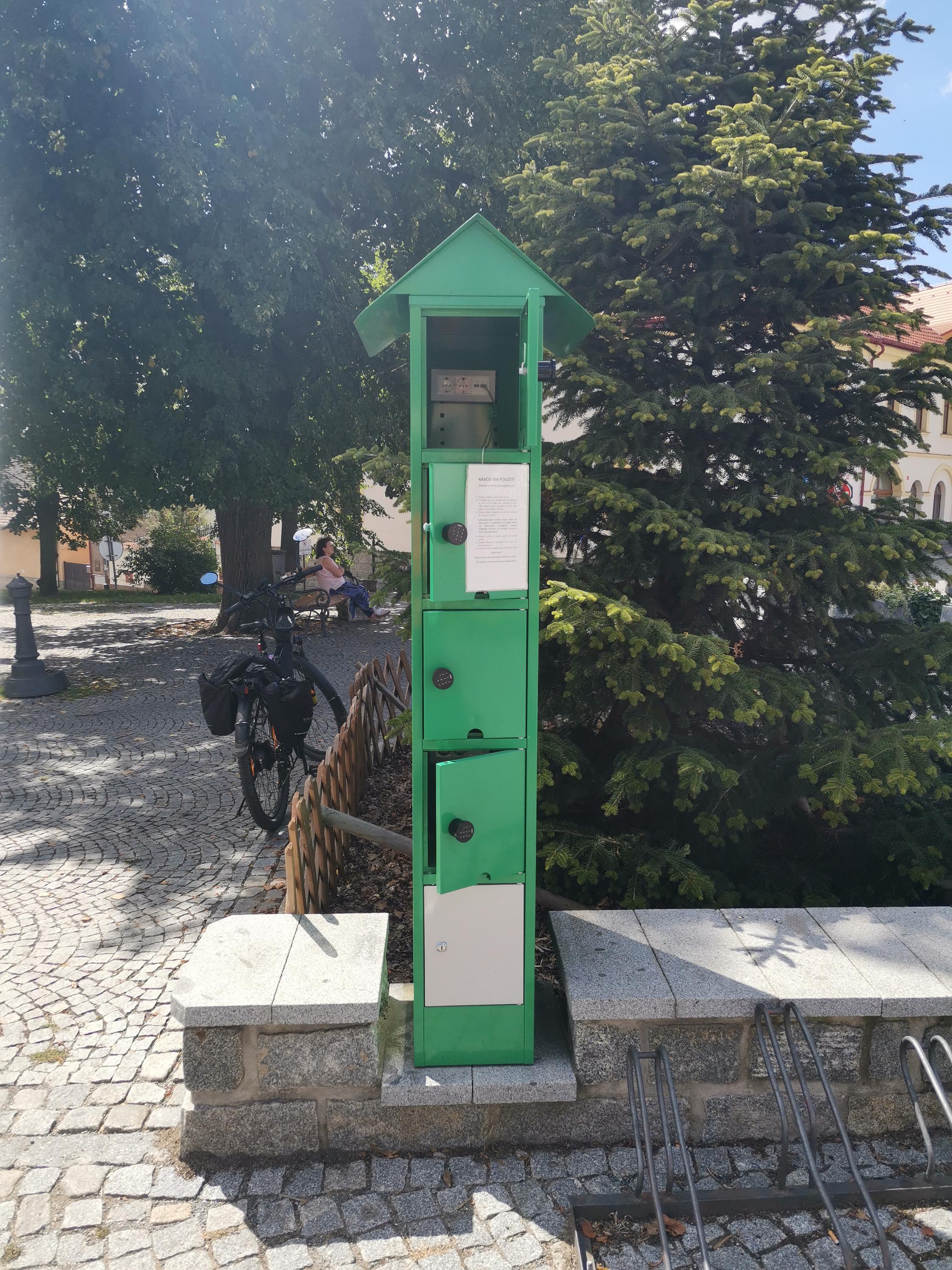 Nabíjecí stanice pro elektrokola foto 4