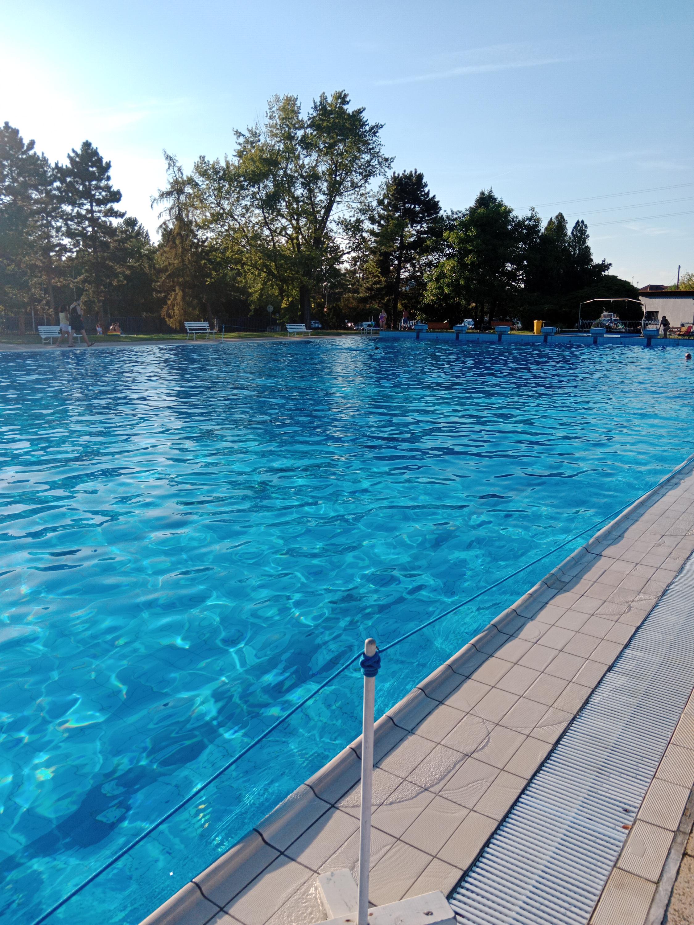 Letní koupaliště bazén Mělník foto 4