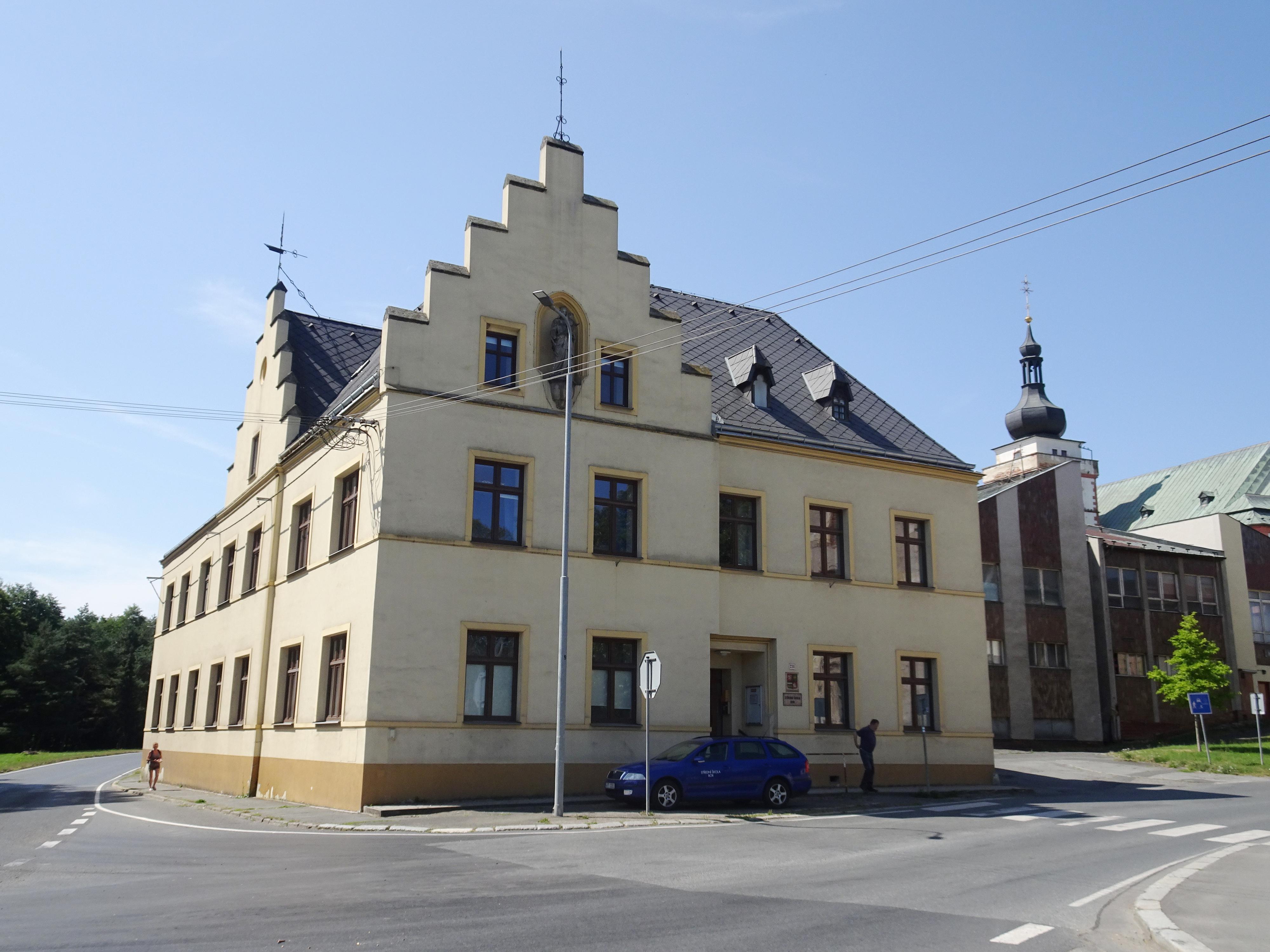 Střední škola Bor