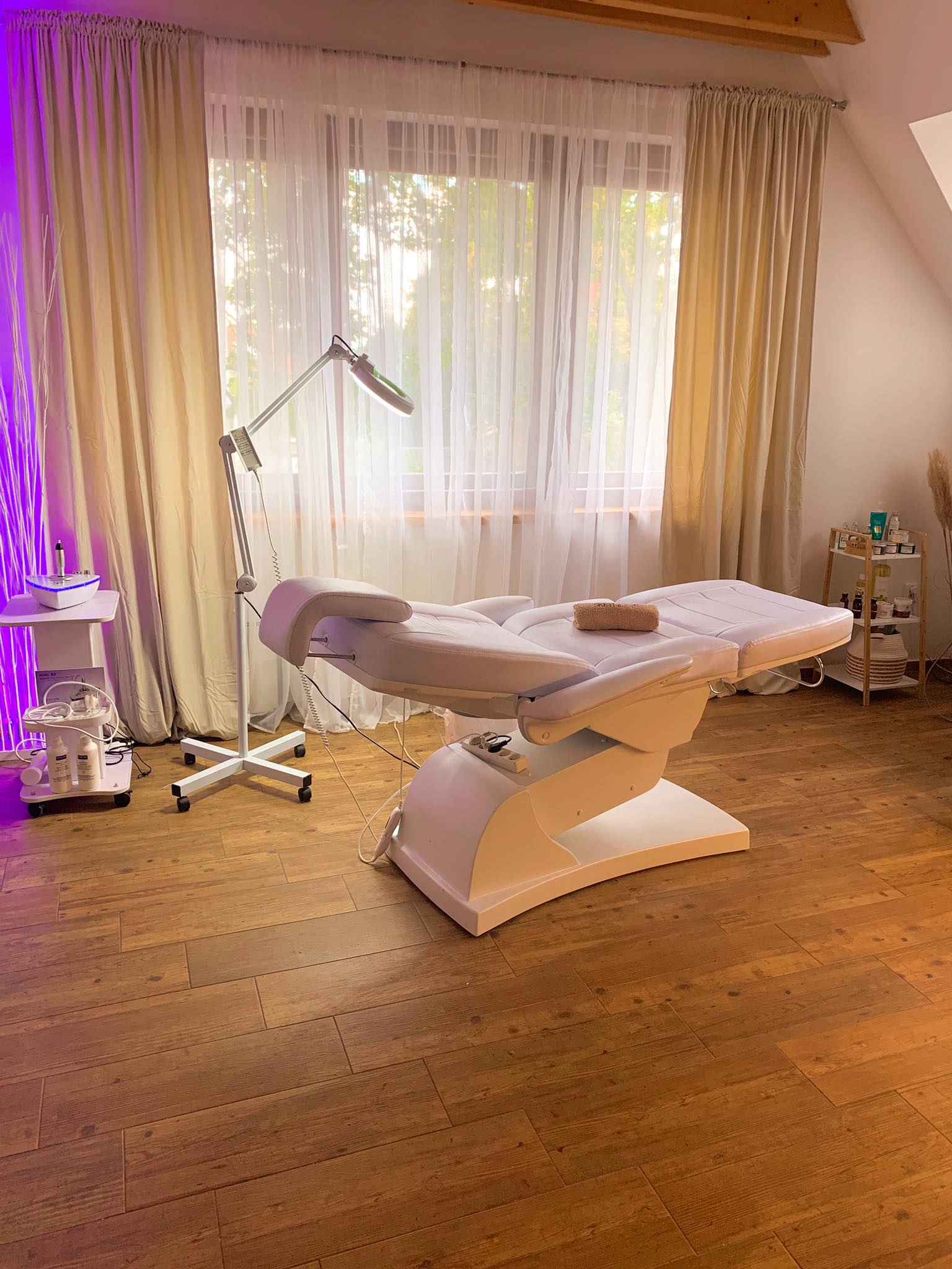 YESS - kosmetické studio foto 3