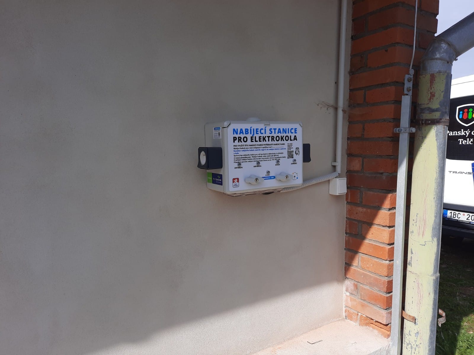 Nabíjecí stanice Panský dvůr Telč foto 2