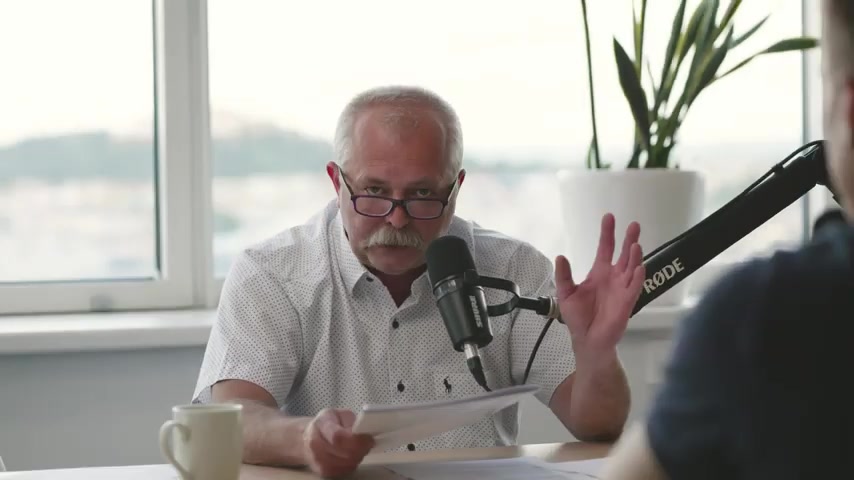 Roman Kvasnica certifikovaný realitní makléř foto 2 (náhled videa)