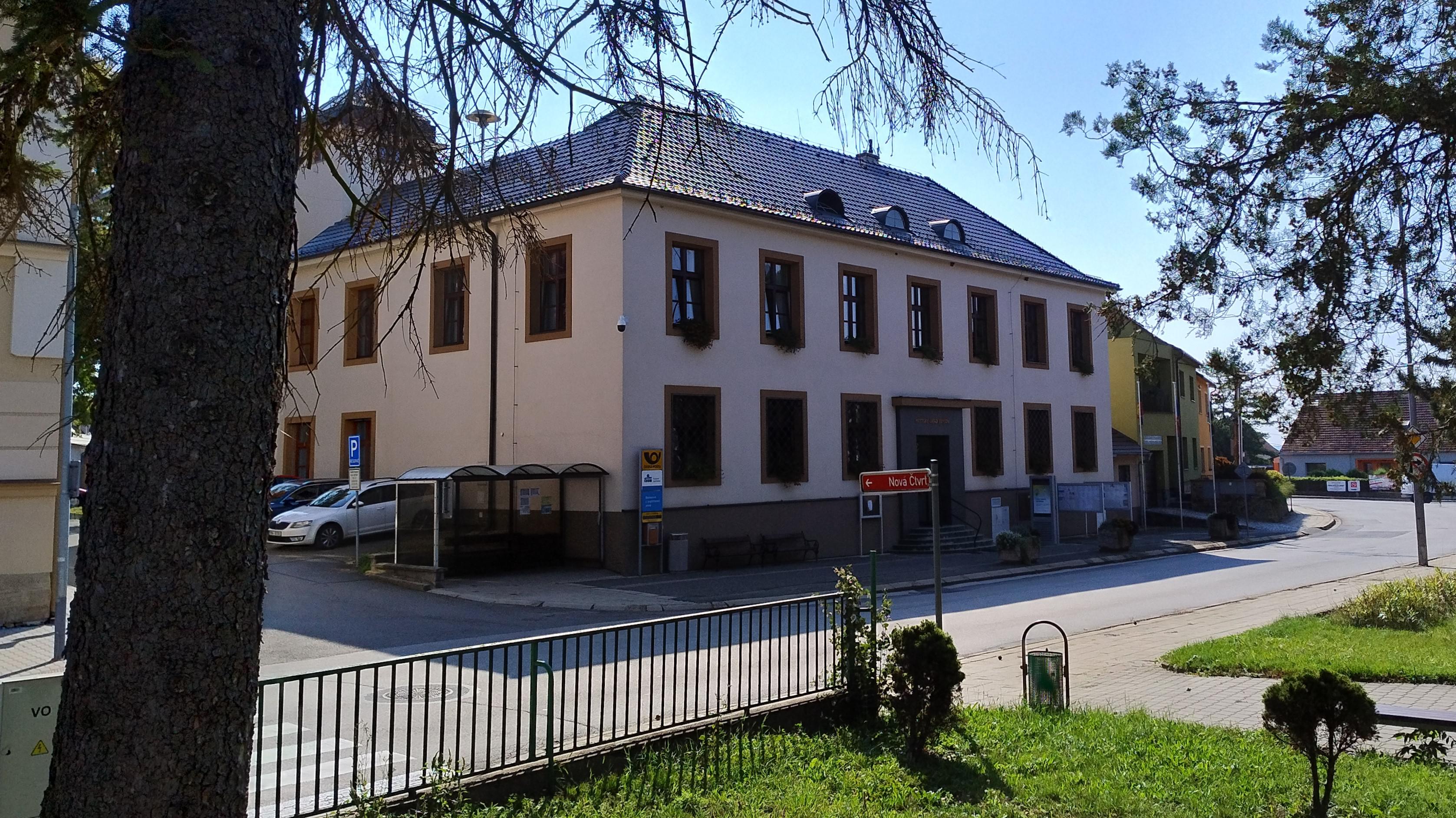 Zbýšov - městský úřad foto 3