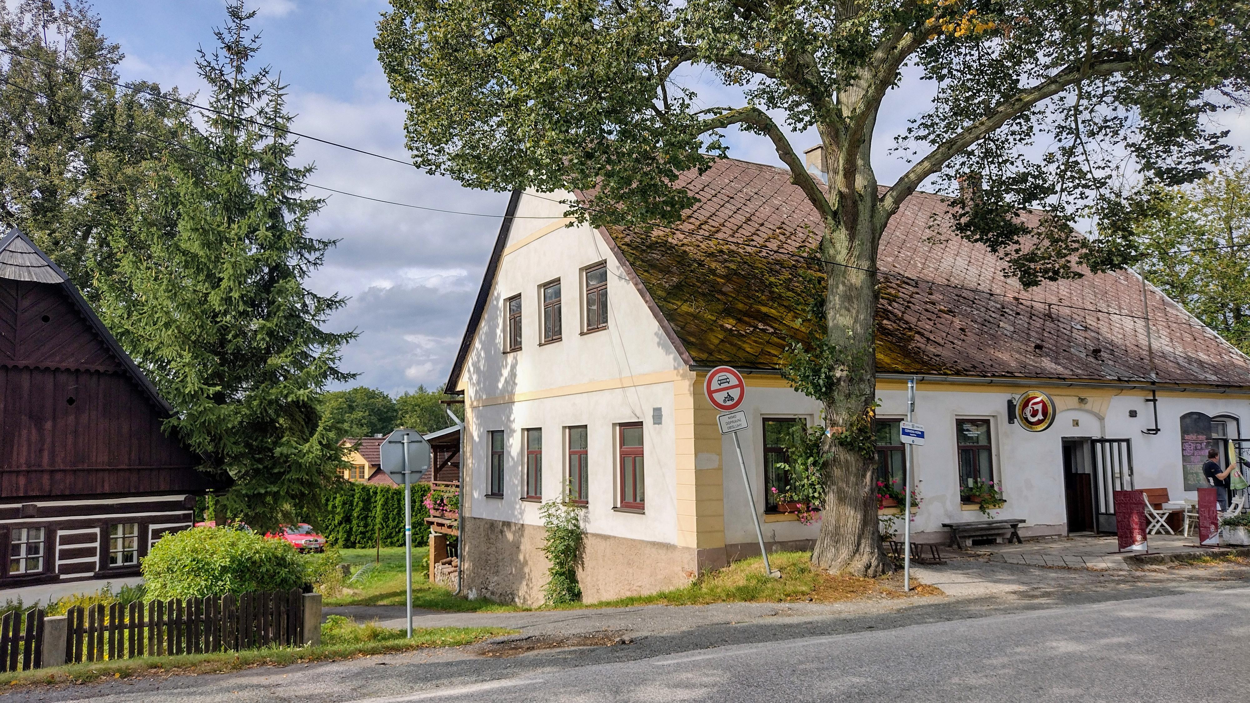 Restaurace “U Kapličky” foto 2