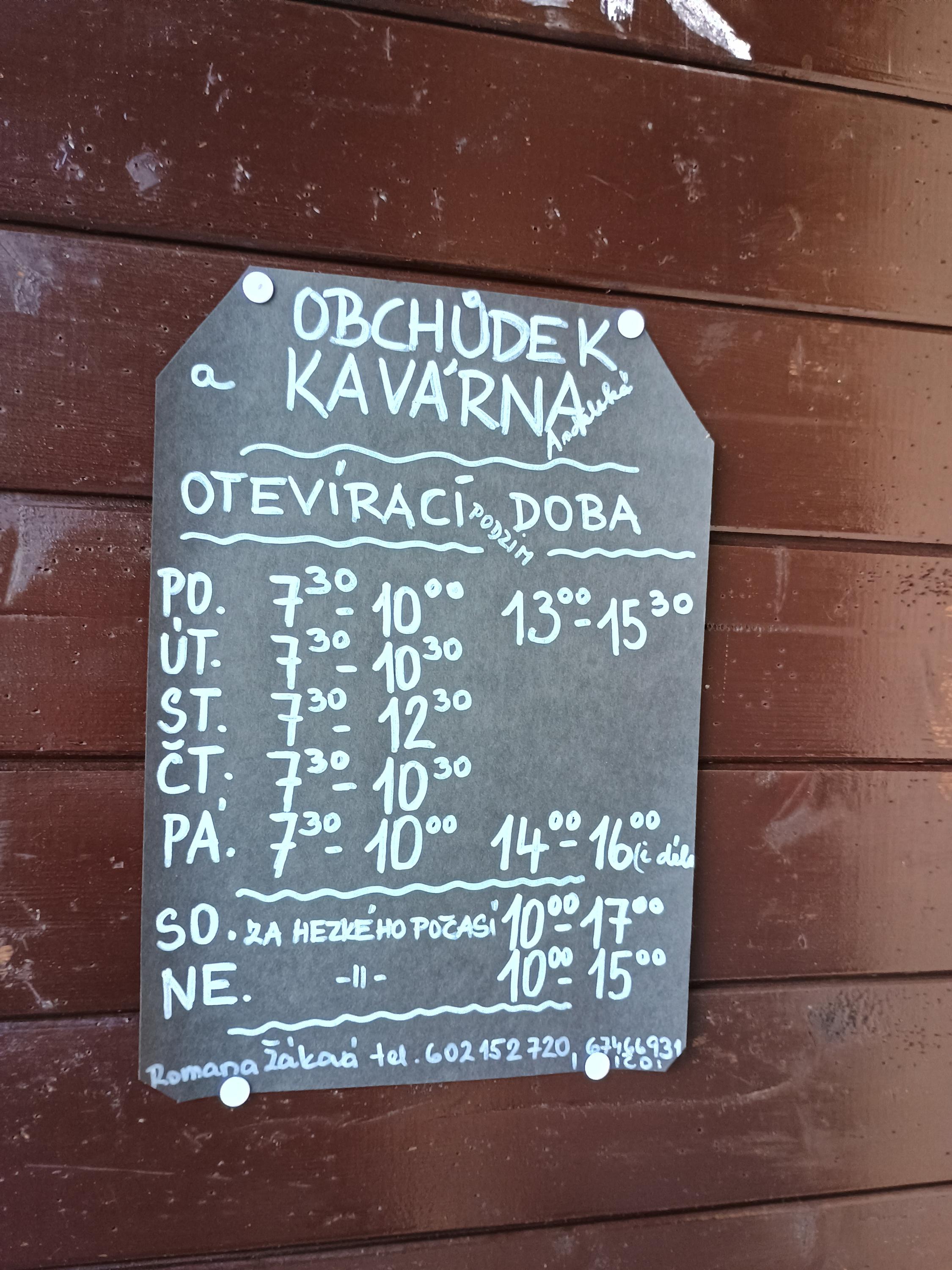 Andělská kavárna, obchůdek s potravinami foto 3