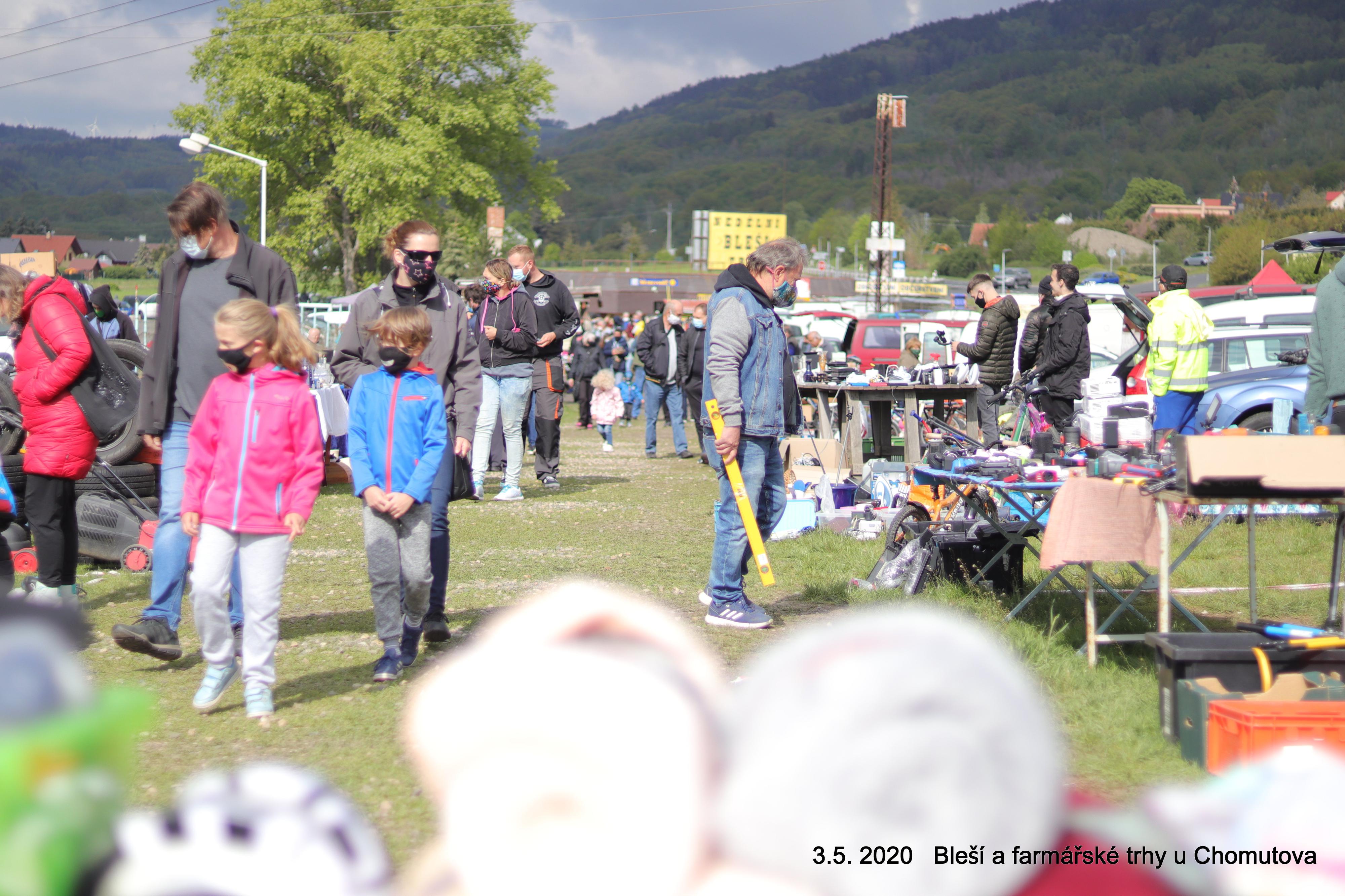 Bleší a farmářské trhy v Málkově u Chomutova foto 4