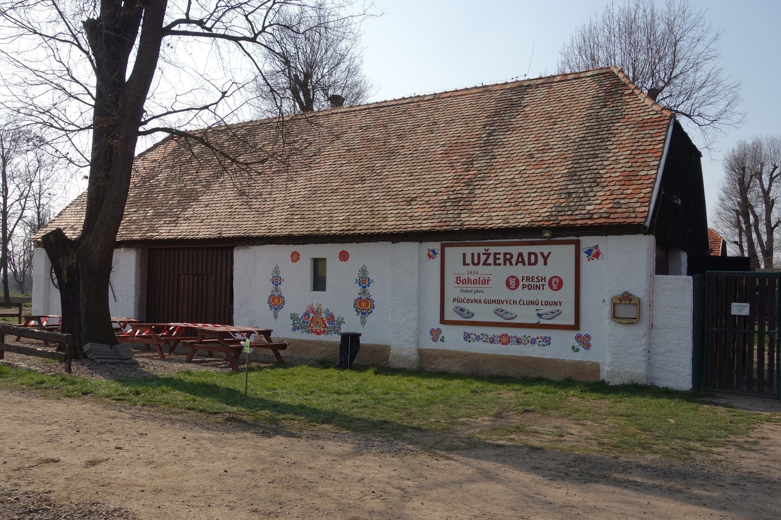 Občerstvení Lužerady foto 3