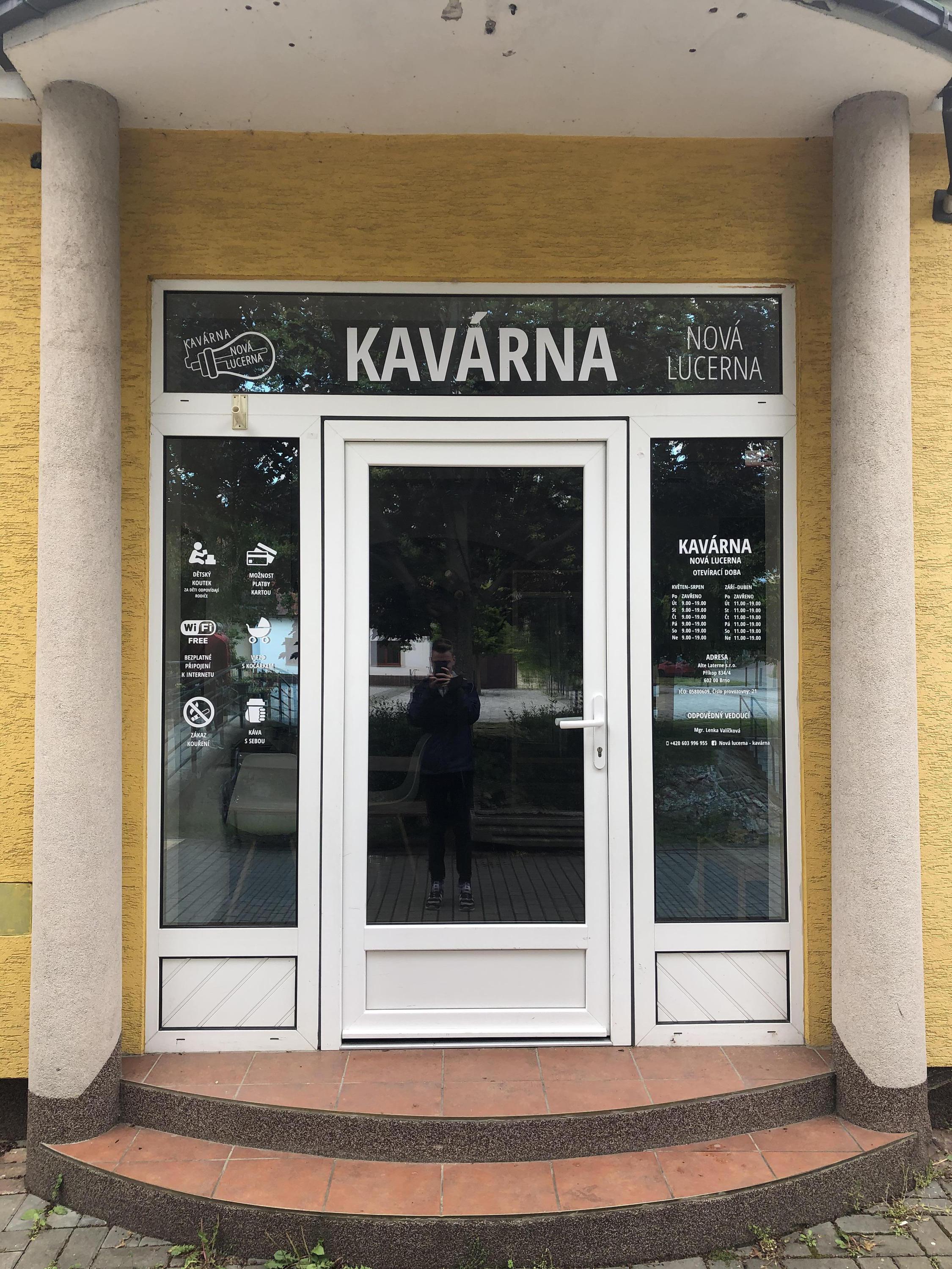 Kavárna Nová lucerna foto 3