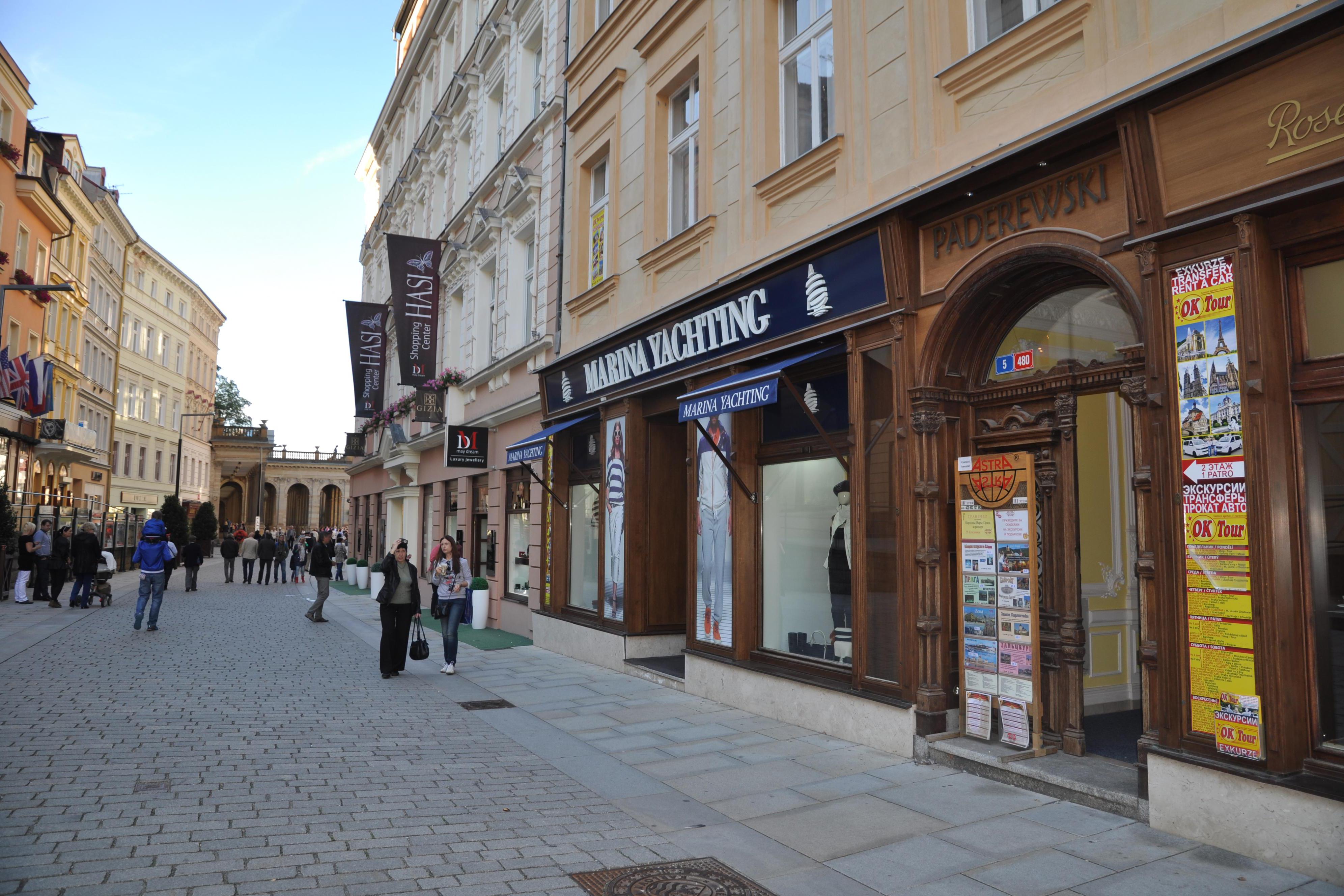 HELENA JUNGMANOVÁ - TRAVEL AGENCY ASTRA