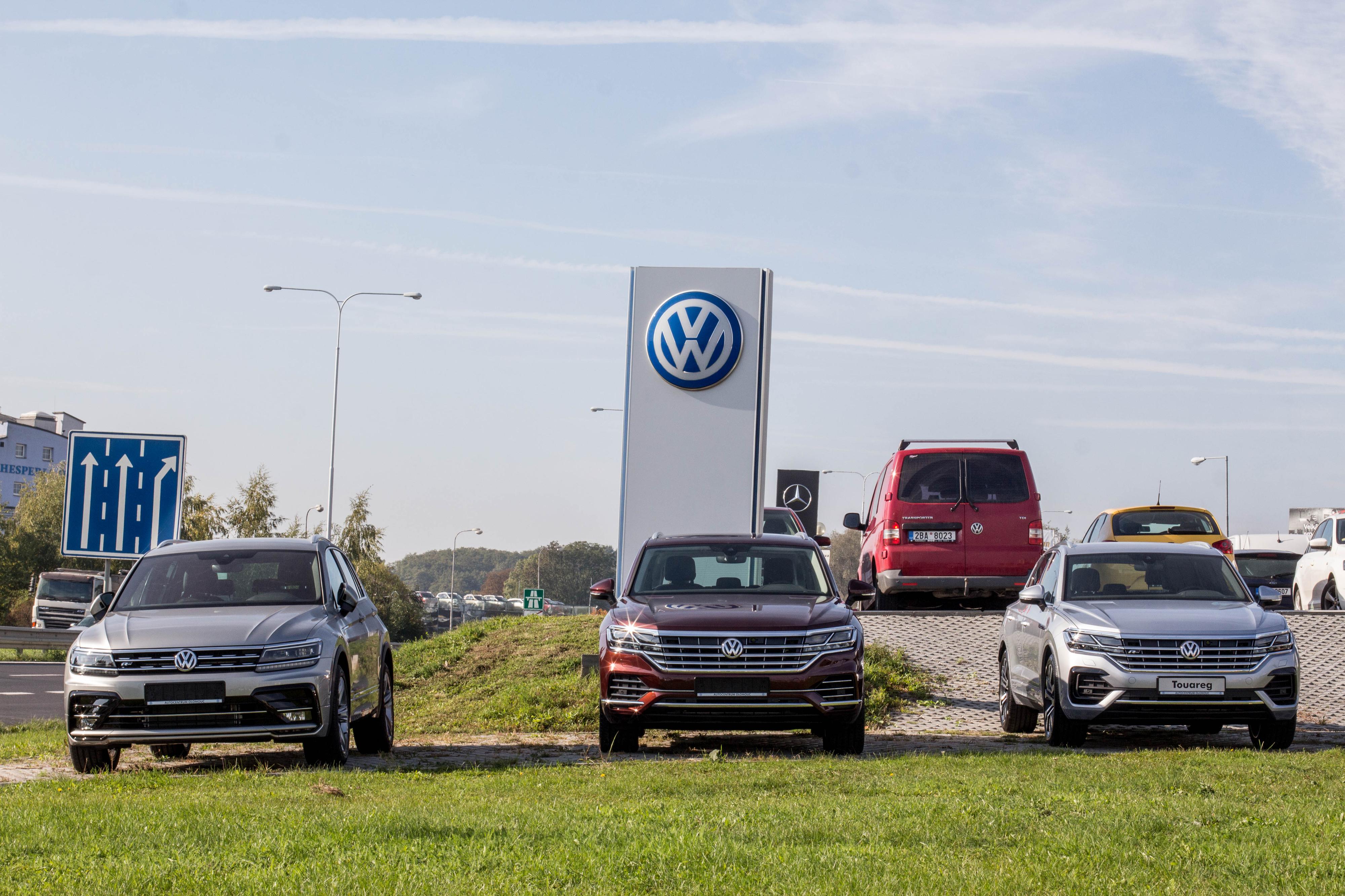 AUTOCENTRUM OLOMOUC s.r.o. - VW osobní a užitkové vozy foto 4