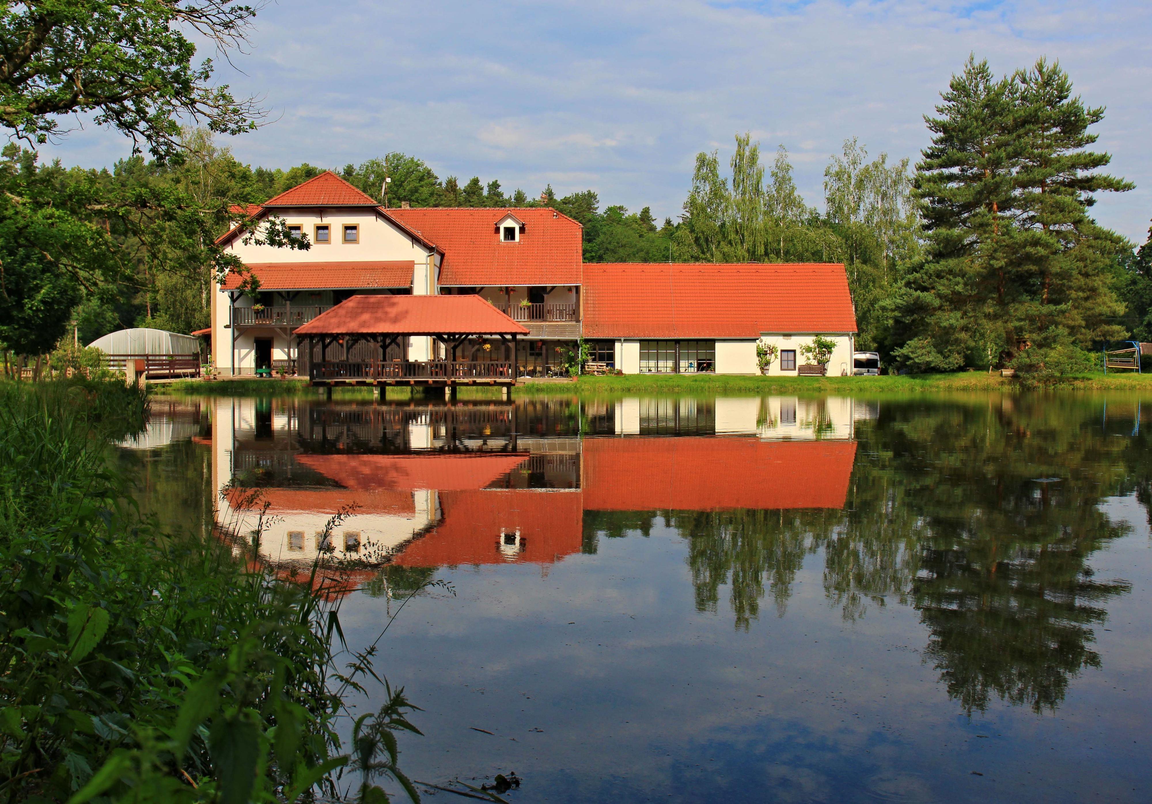 Restaurace Borovanský mlýn foto 4